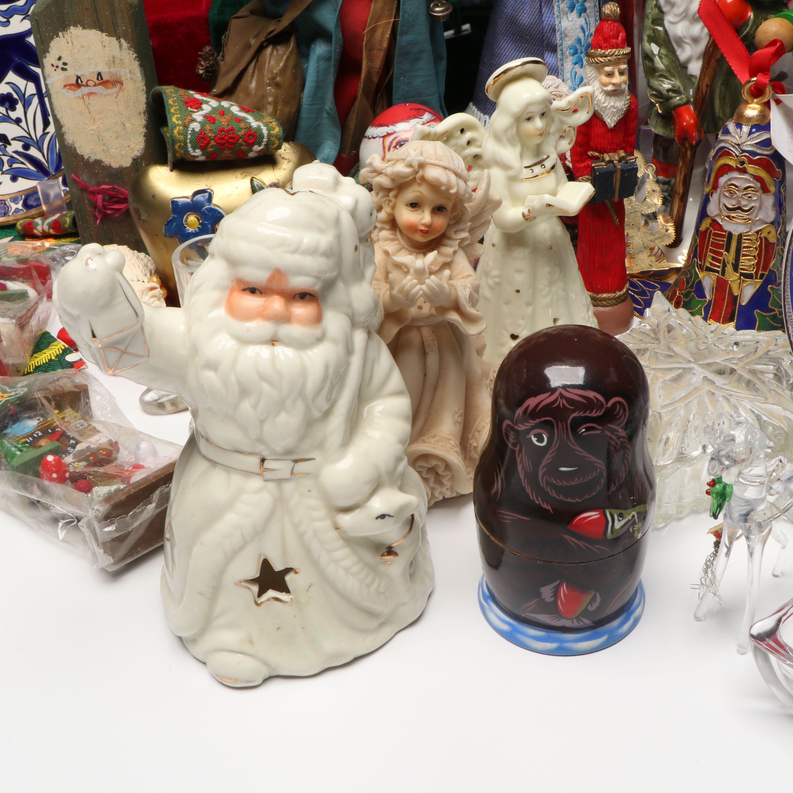 Ardleigh Elliot & Sons Music Box with Russian, German, and More Holiday Décor