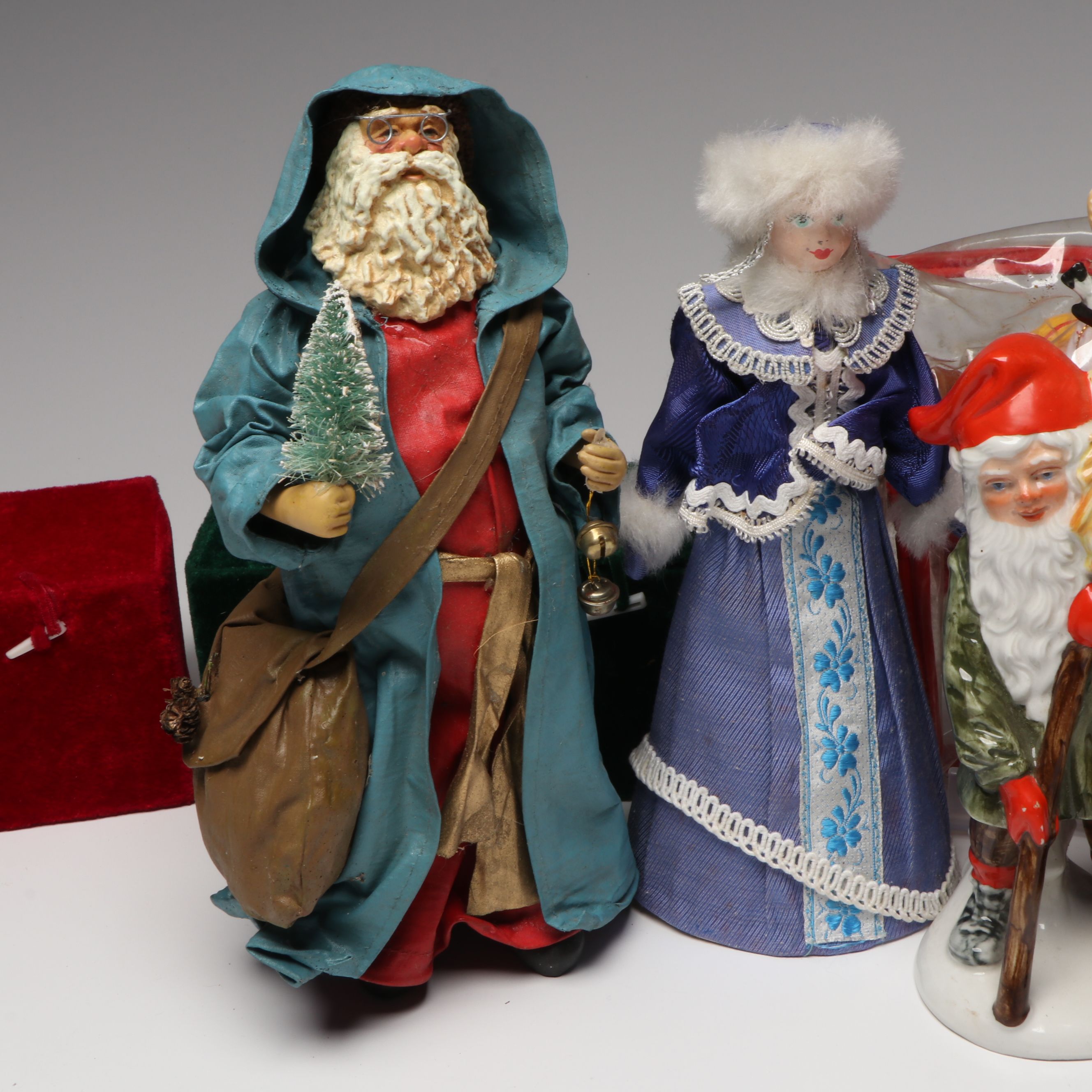 Ardleigh Elliot & Sons Music Box with Russian, German, and More Holiday Décor