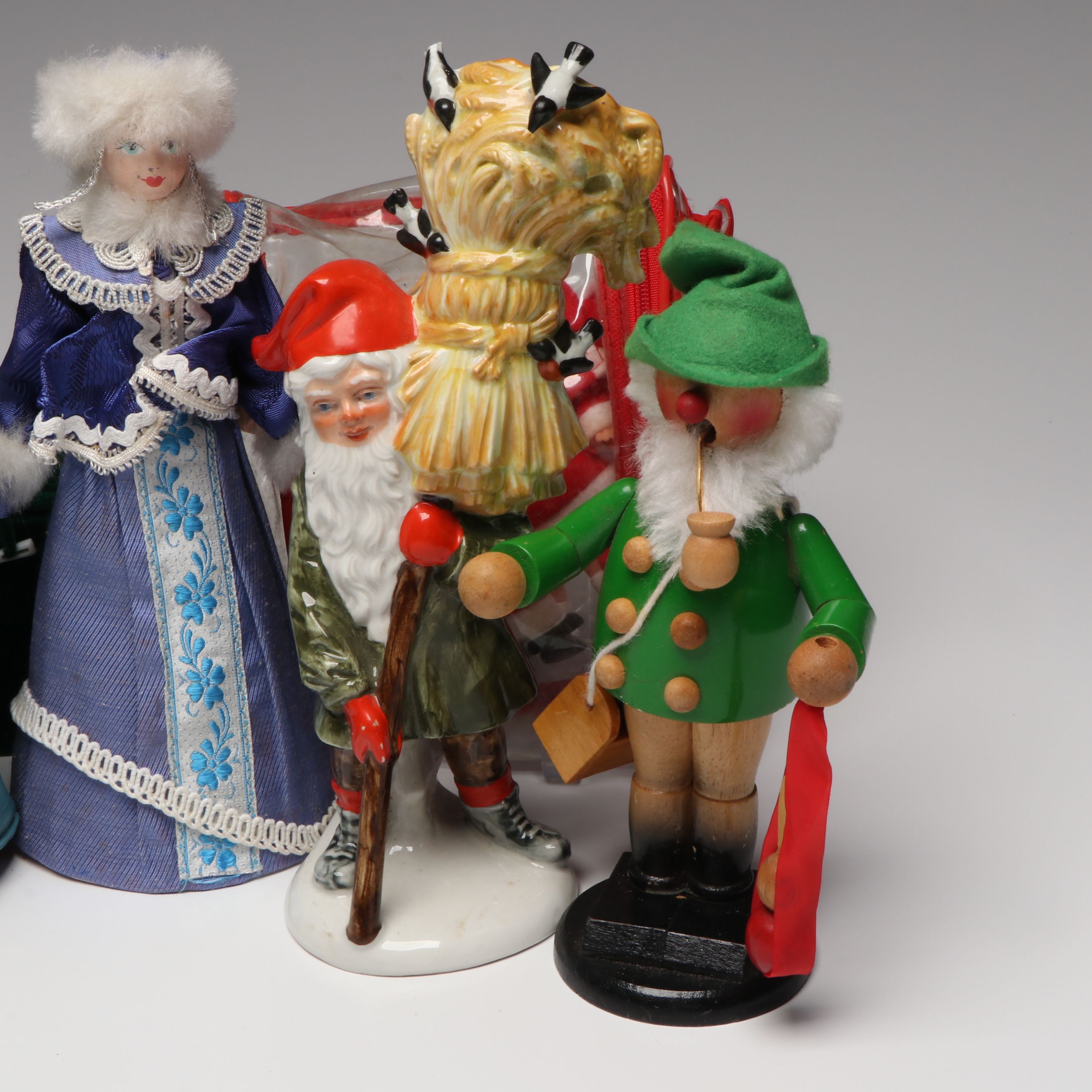 Ardleigh Elliot & Sons Music Box with Russian, German, and More Holiday Décor