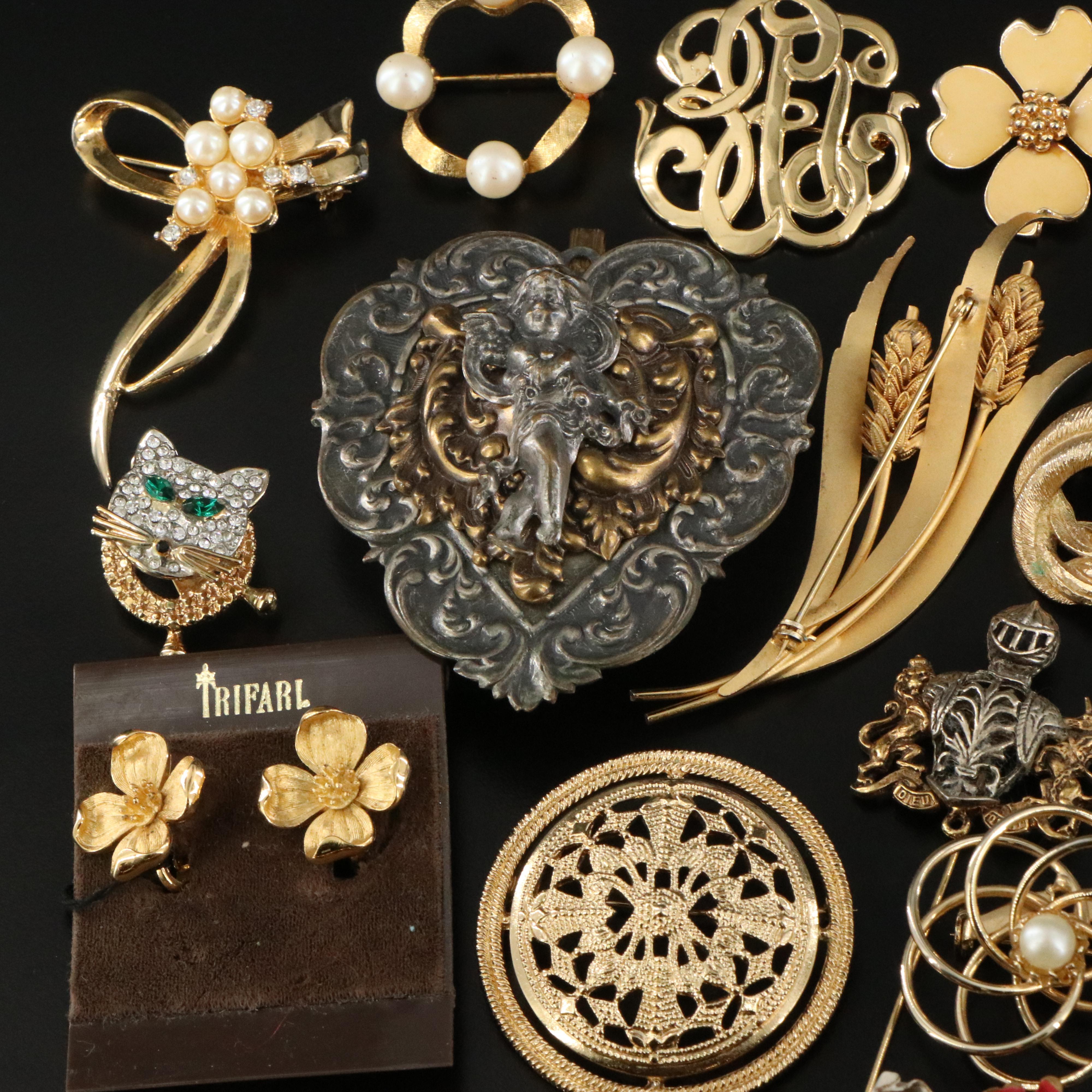 Joan Rivers, Tiger's Eye and Aventurine Featured in Vintage Jewelry