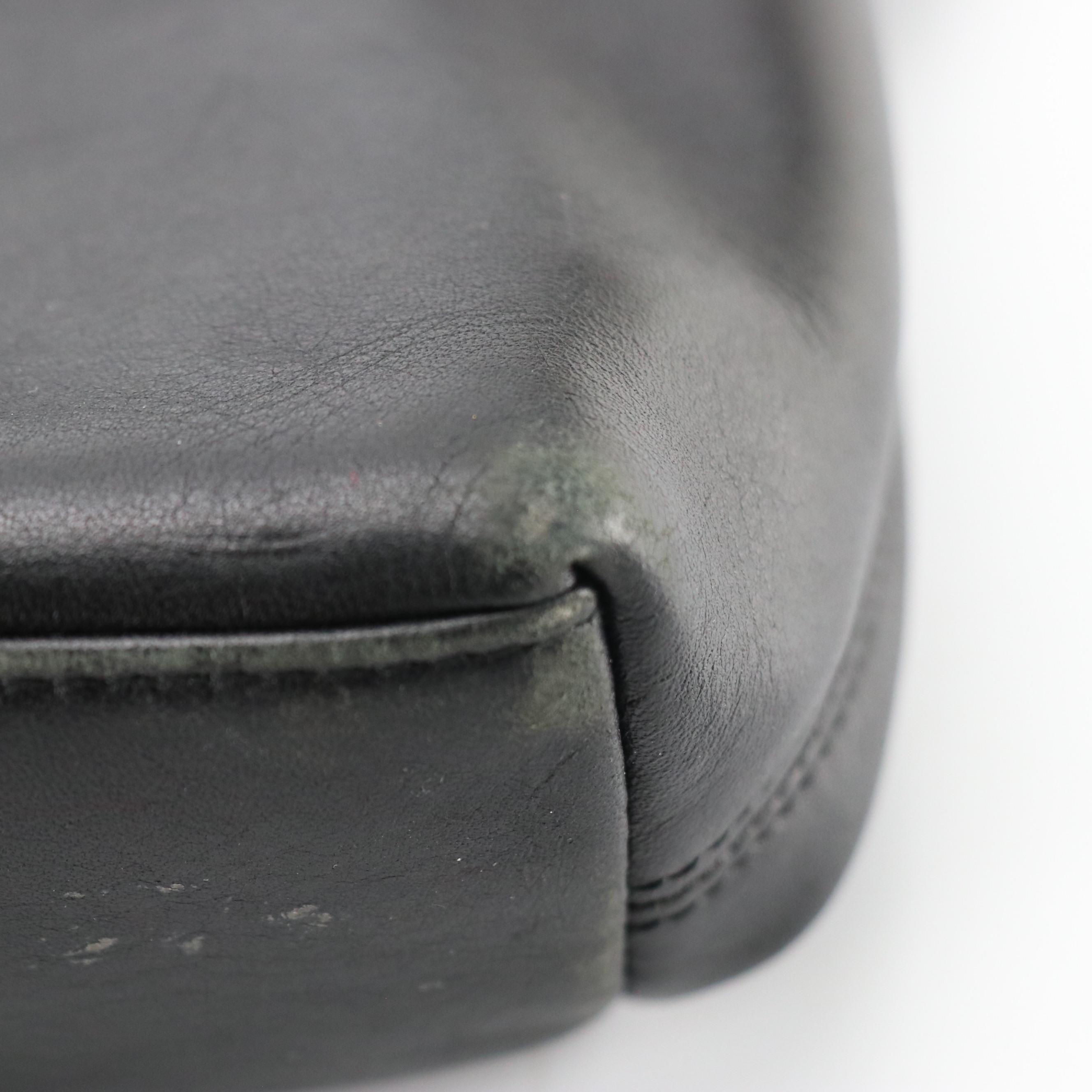 Coach Soho 4157 and Pocket Zip 9136 Shoulder Bags in Glove-Tanned Cowhide