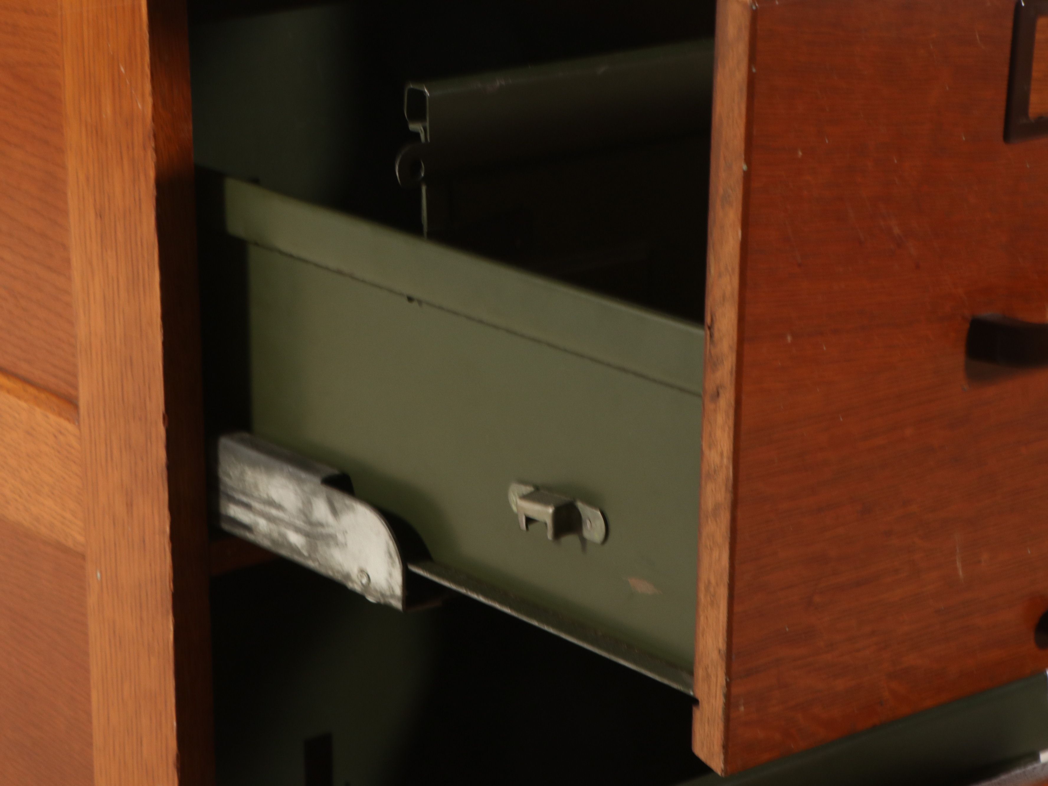 Oak Four-Drawer Filing Cabinet, Early to Mid-20th Century