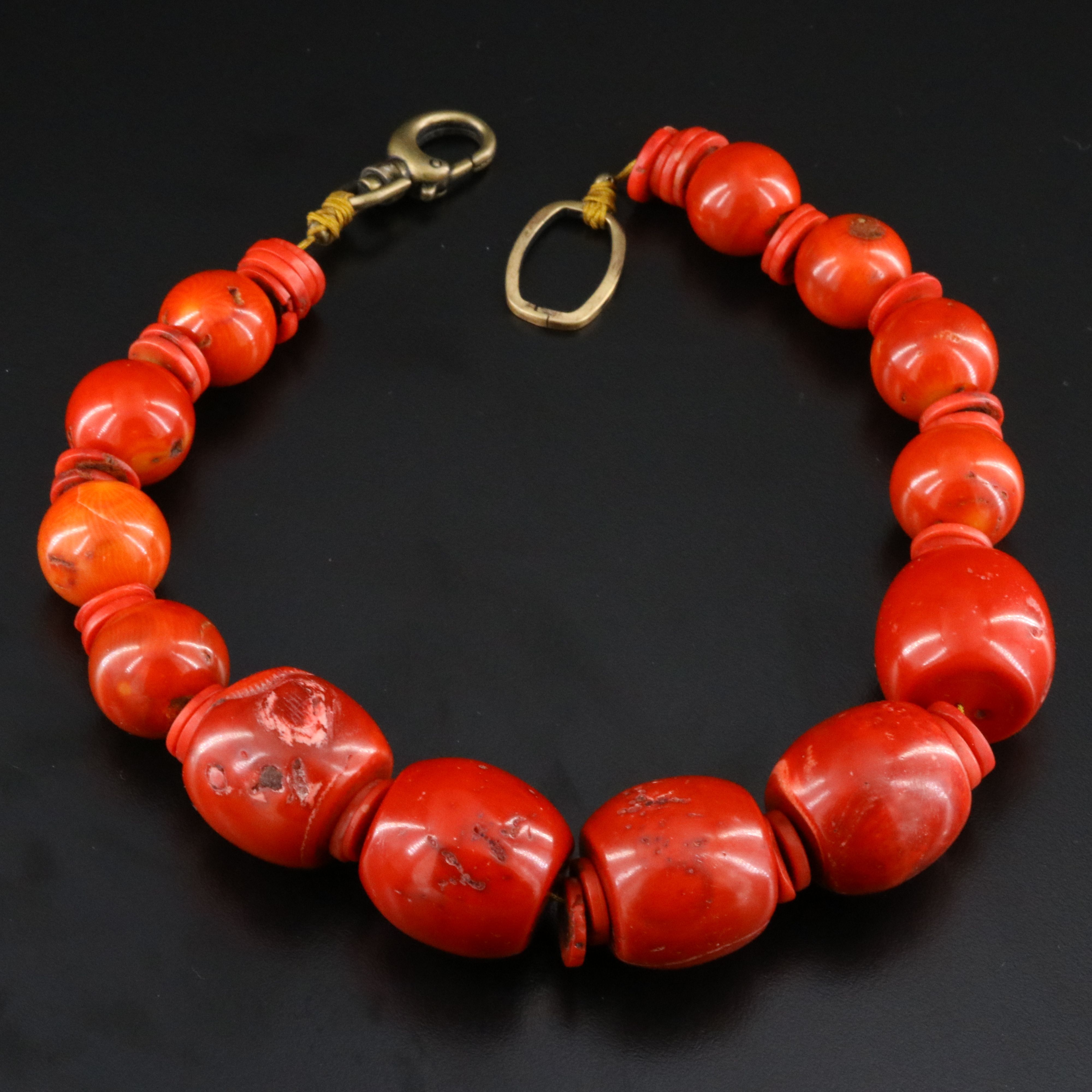 Vintage Coral Bead Choker Necklace