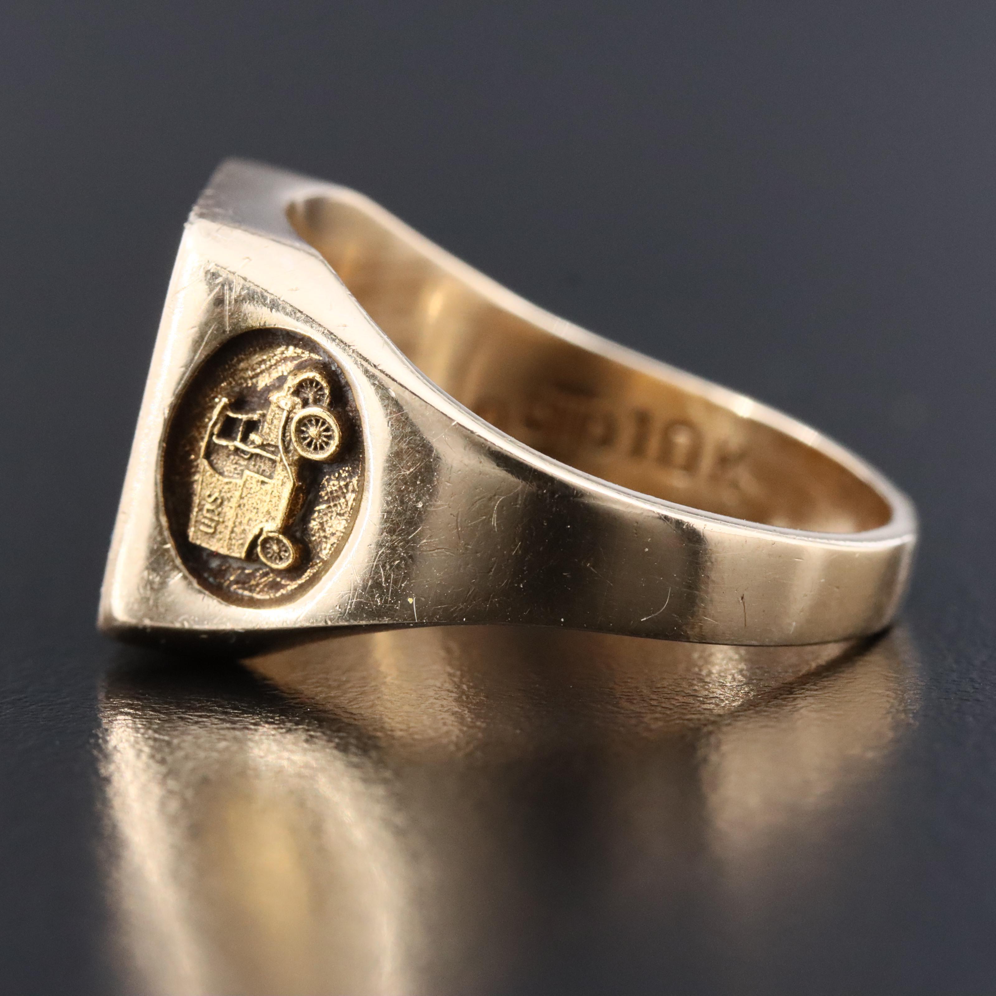 10K 0.05 CT Diamond UPS 25 Years of Service, Signet Ring