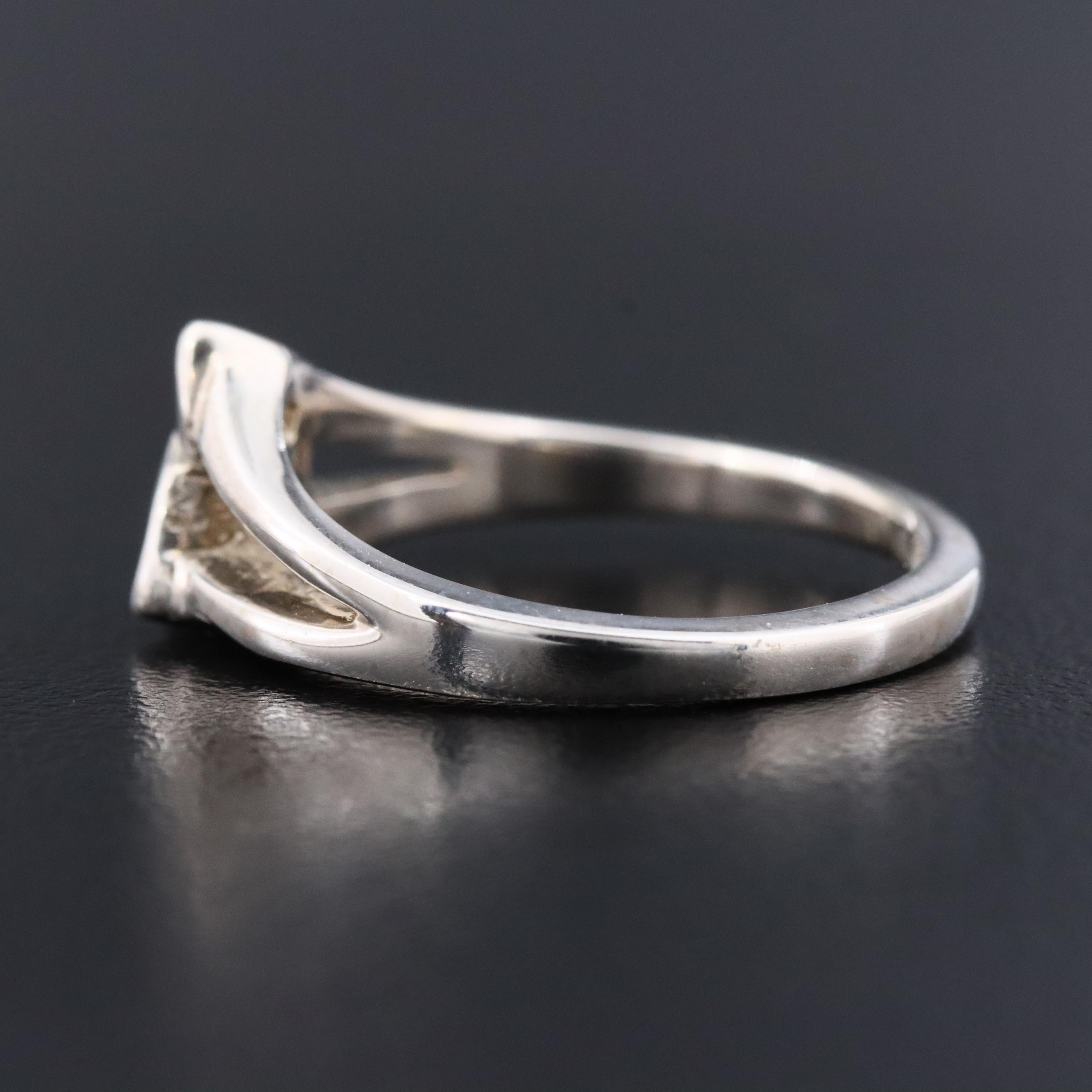 14K Diamond and Emerald Celtic Trinity Knot Ring