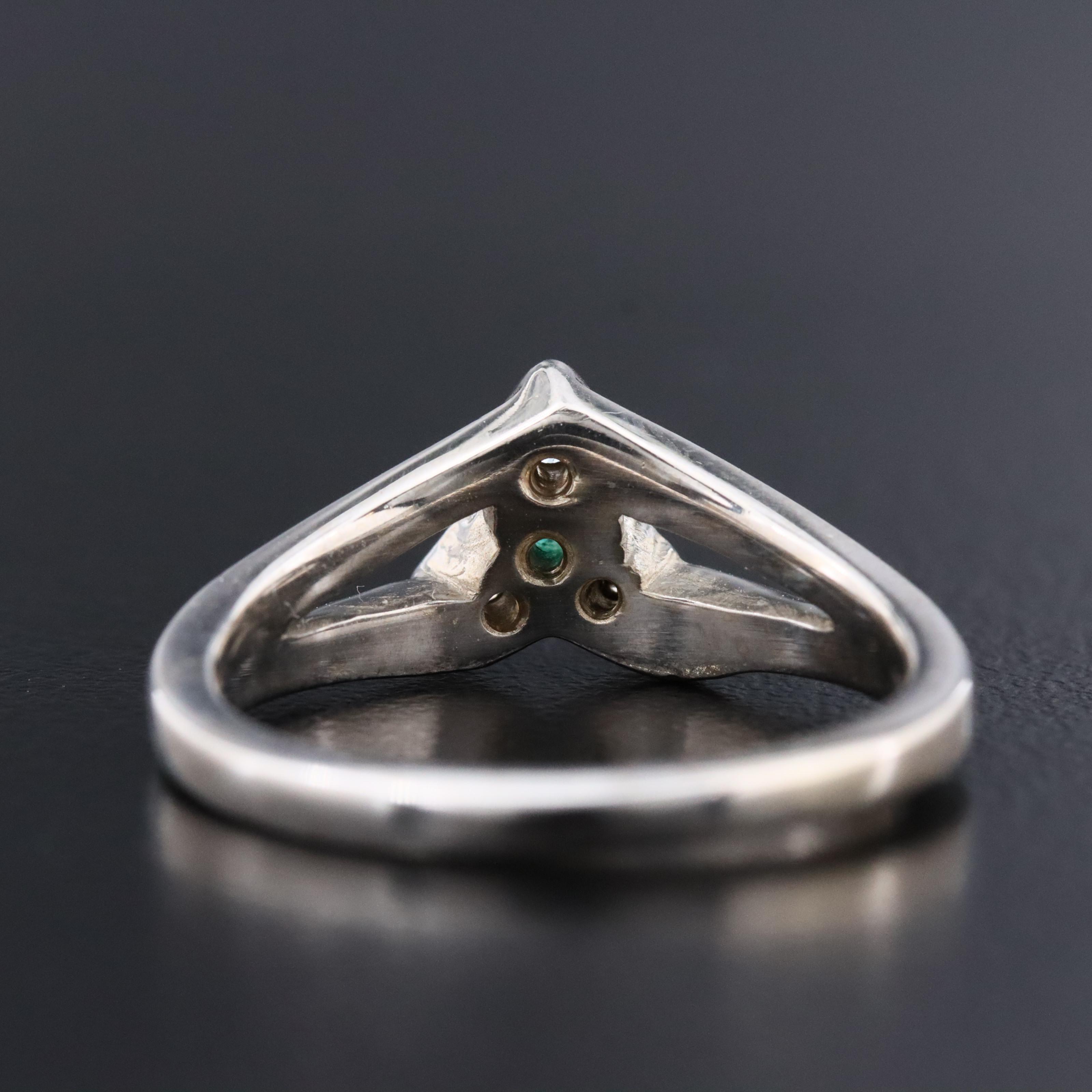 14K Diamond and Emerald Celtic Trinity Knot Ring