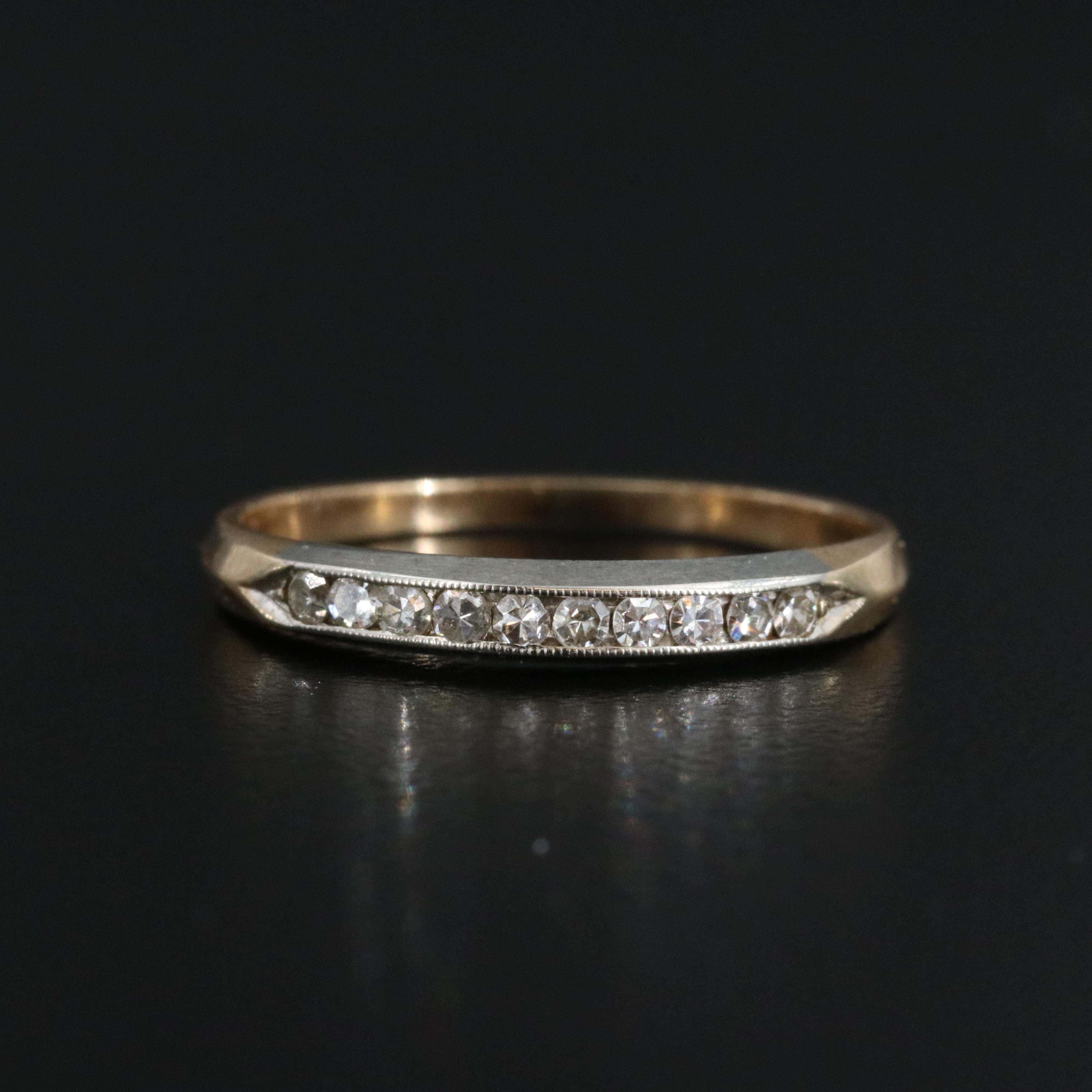 18K and 14K Two-Tone 0.14 CTW Diamond Knife Edge Band