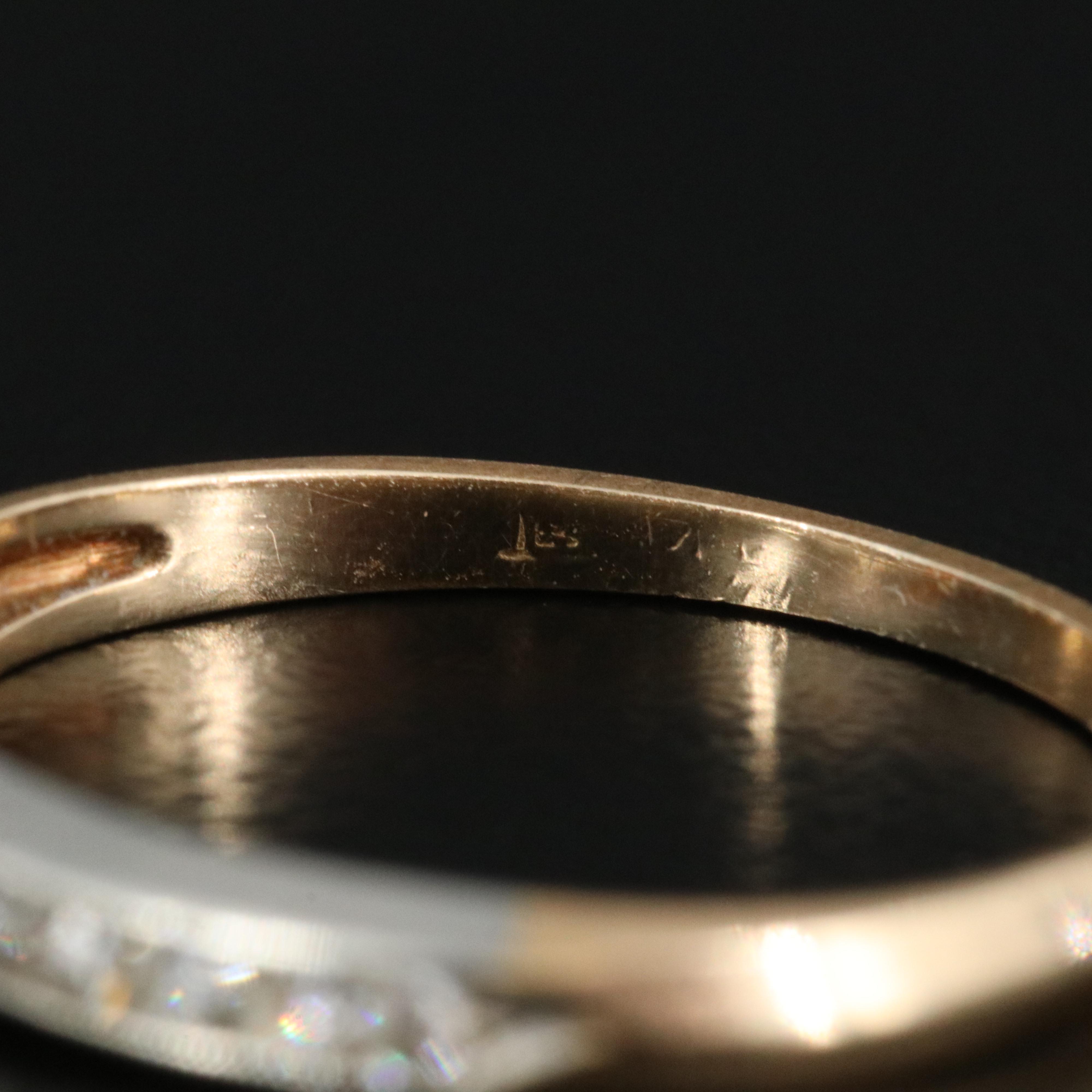 18K and 14K Two-Tone 0.14 CTW Diamond Knife Edge Band