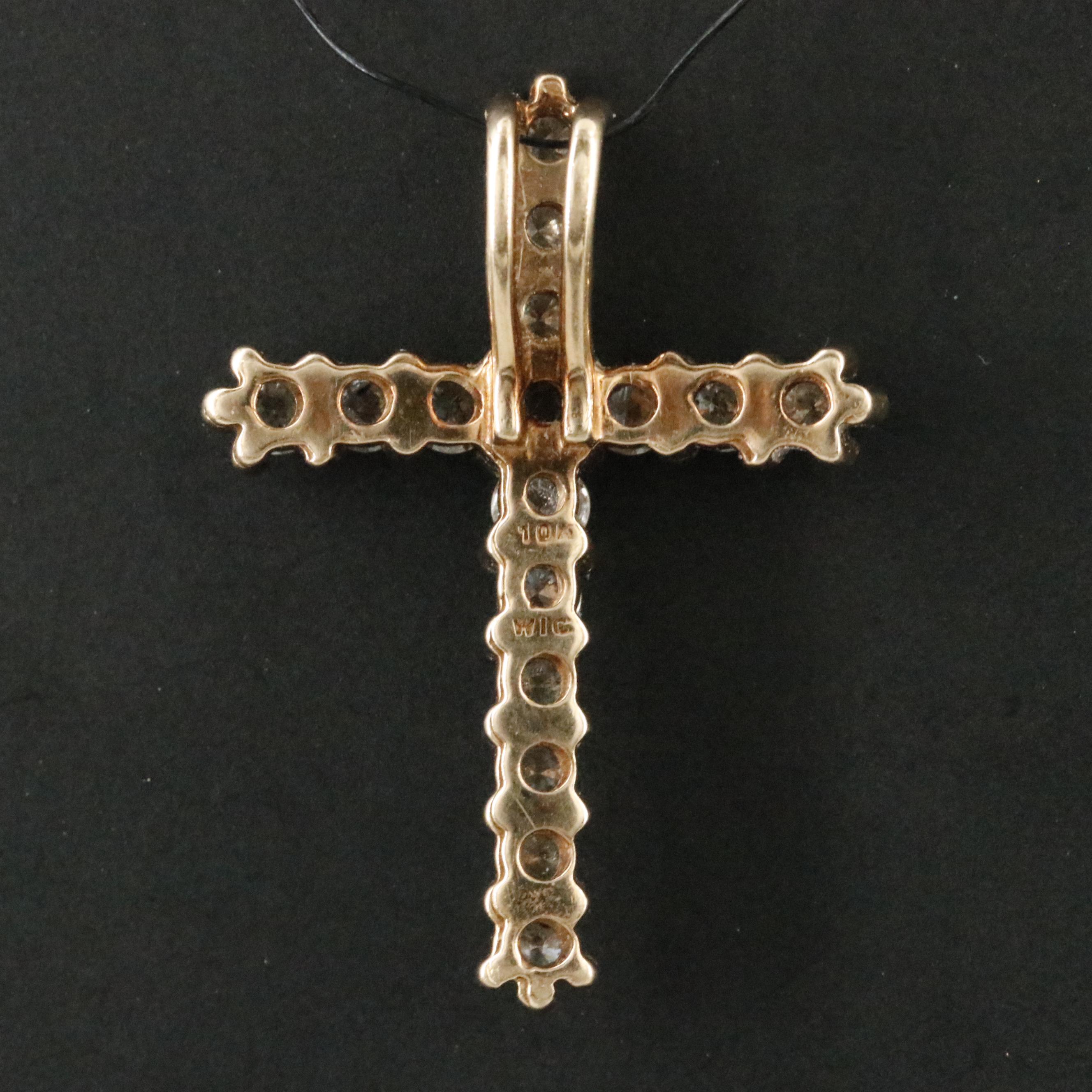 10K 1.00 CTW Diamond Cross Pendant