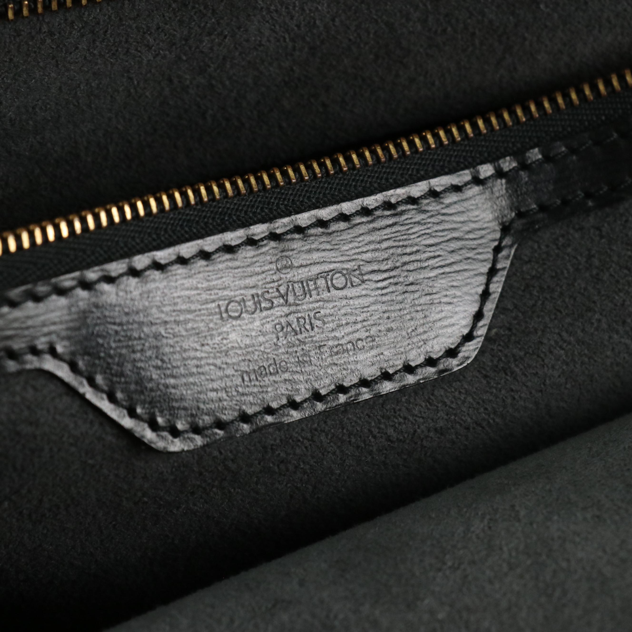 Louis Vuitton Saint Jacques GM Shoulder Bag in Black Epi Leather