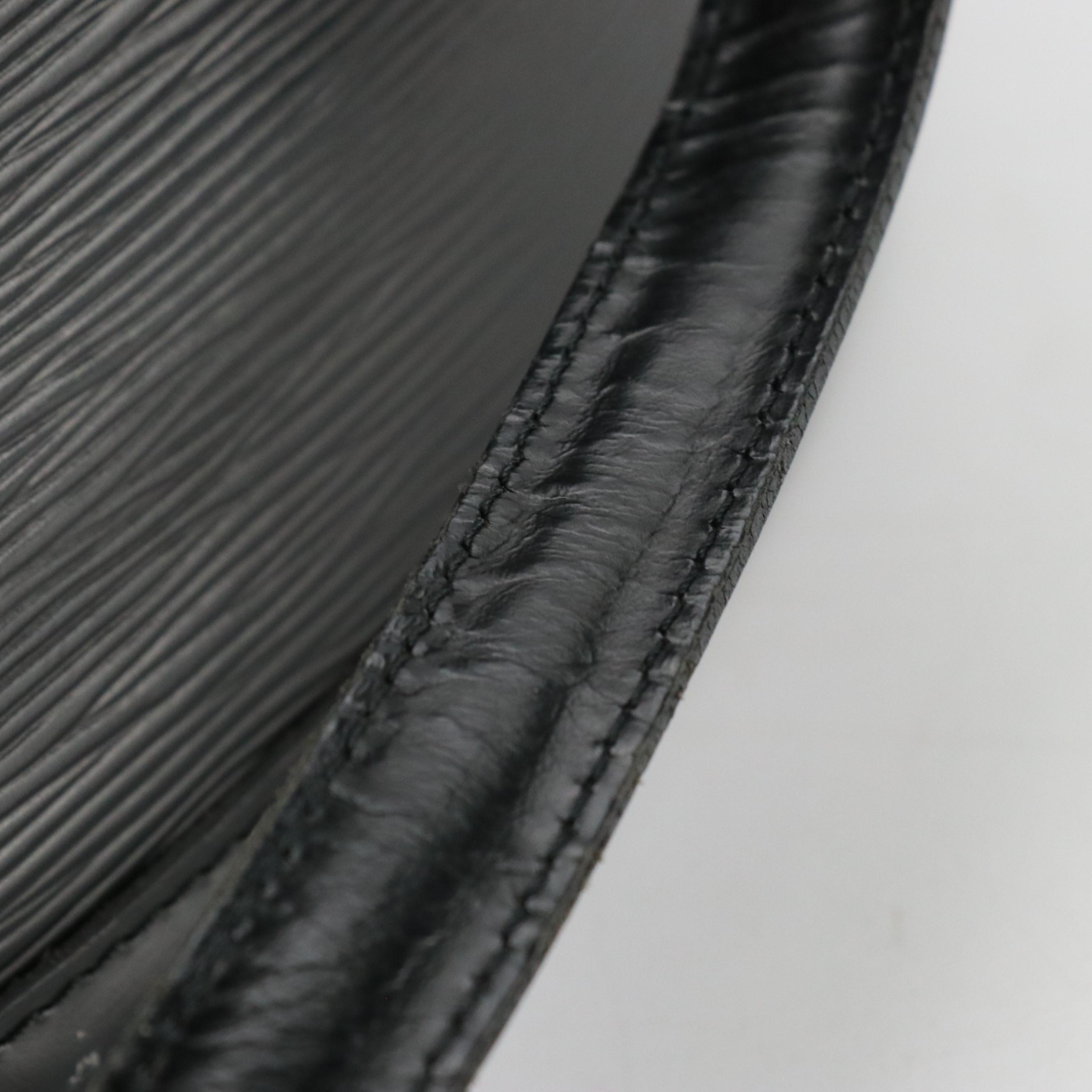 Louis Vuitton Saint Jacques GM Shoulder Bag in Black Epi Leather