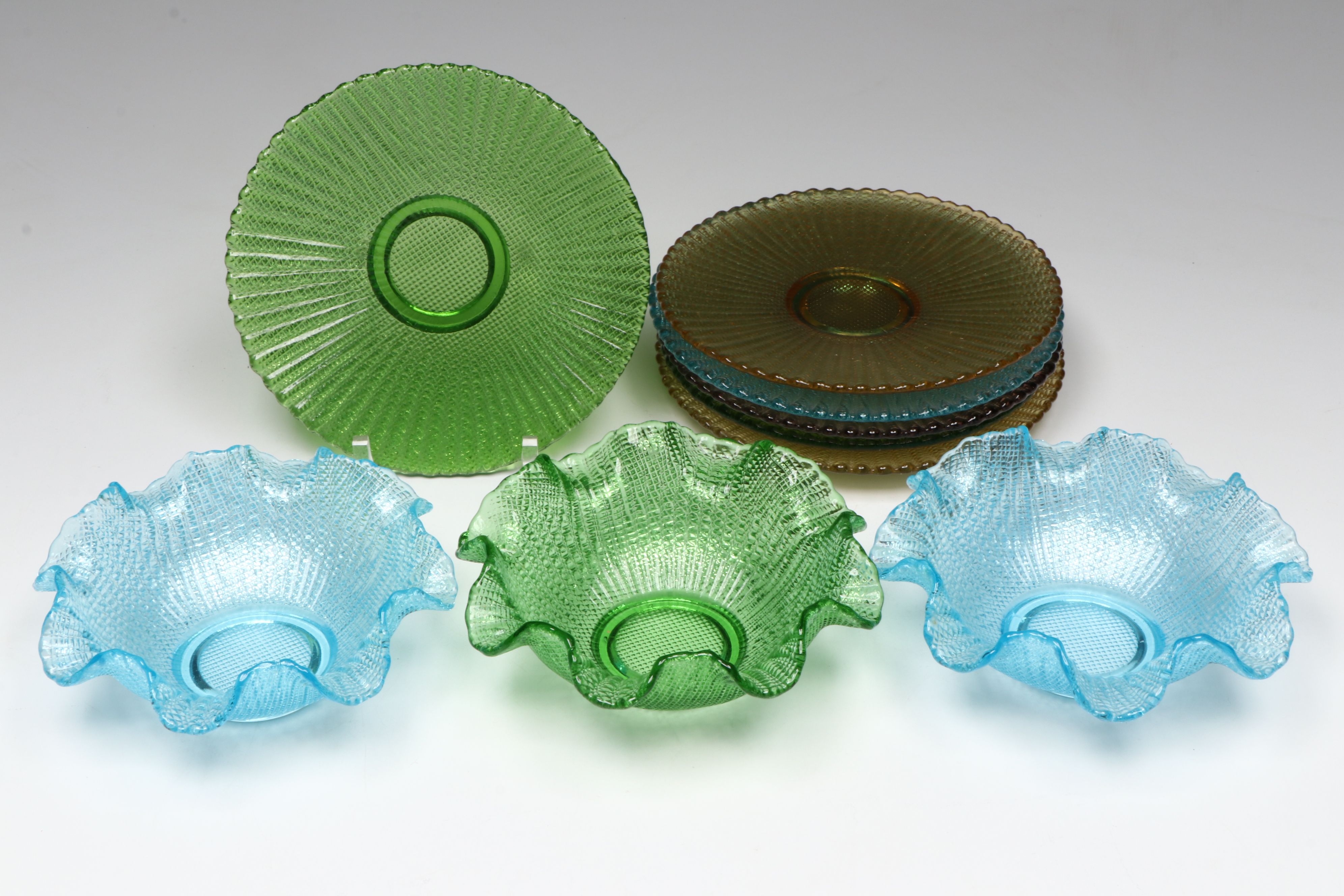 Jefferson "Ruffles and Rings" with Other Bowls and Tableware