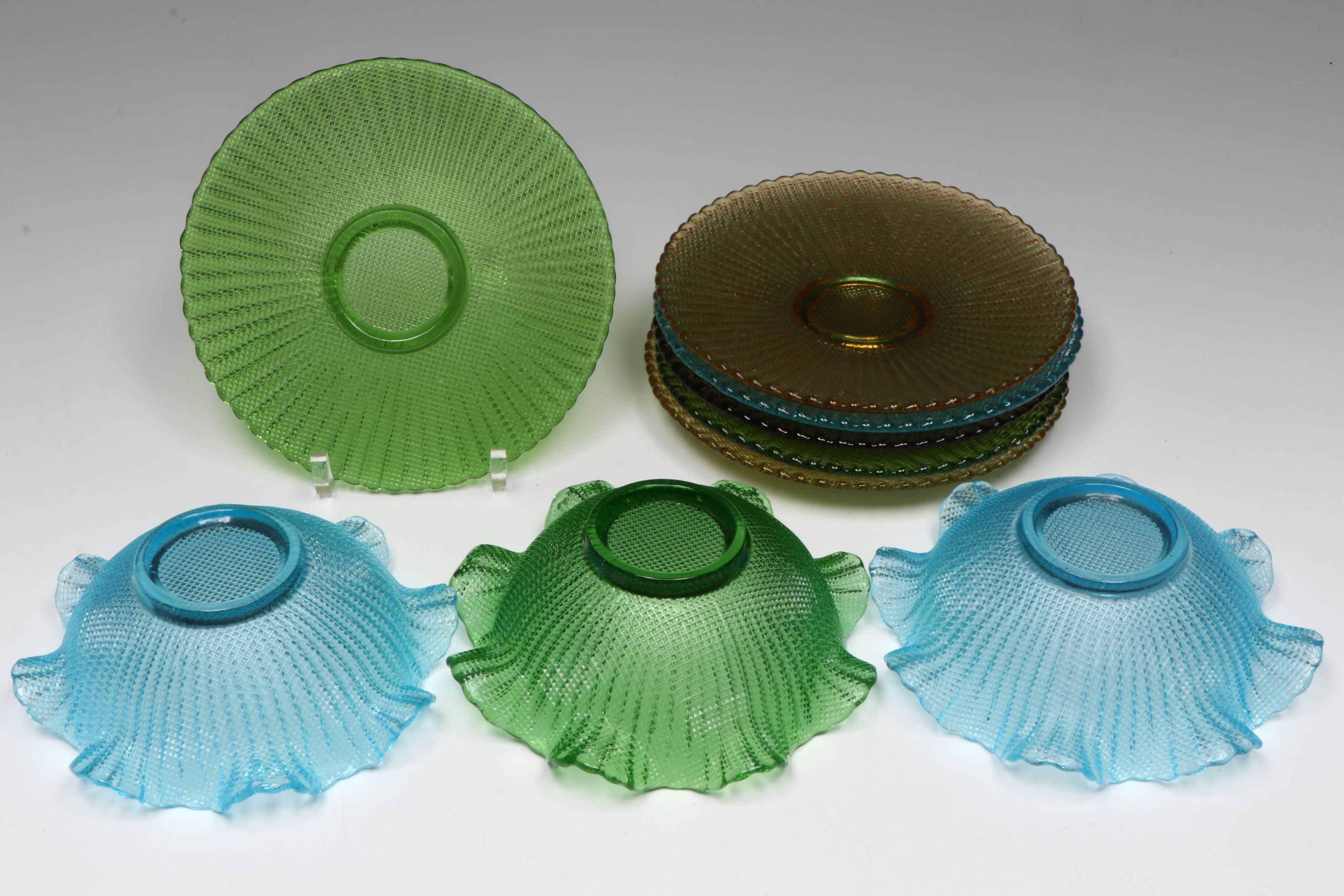 Jefferson "Ruffles and Rings" with Other Bowls and Tableware