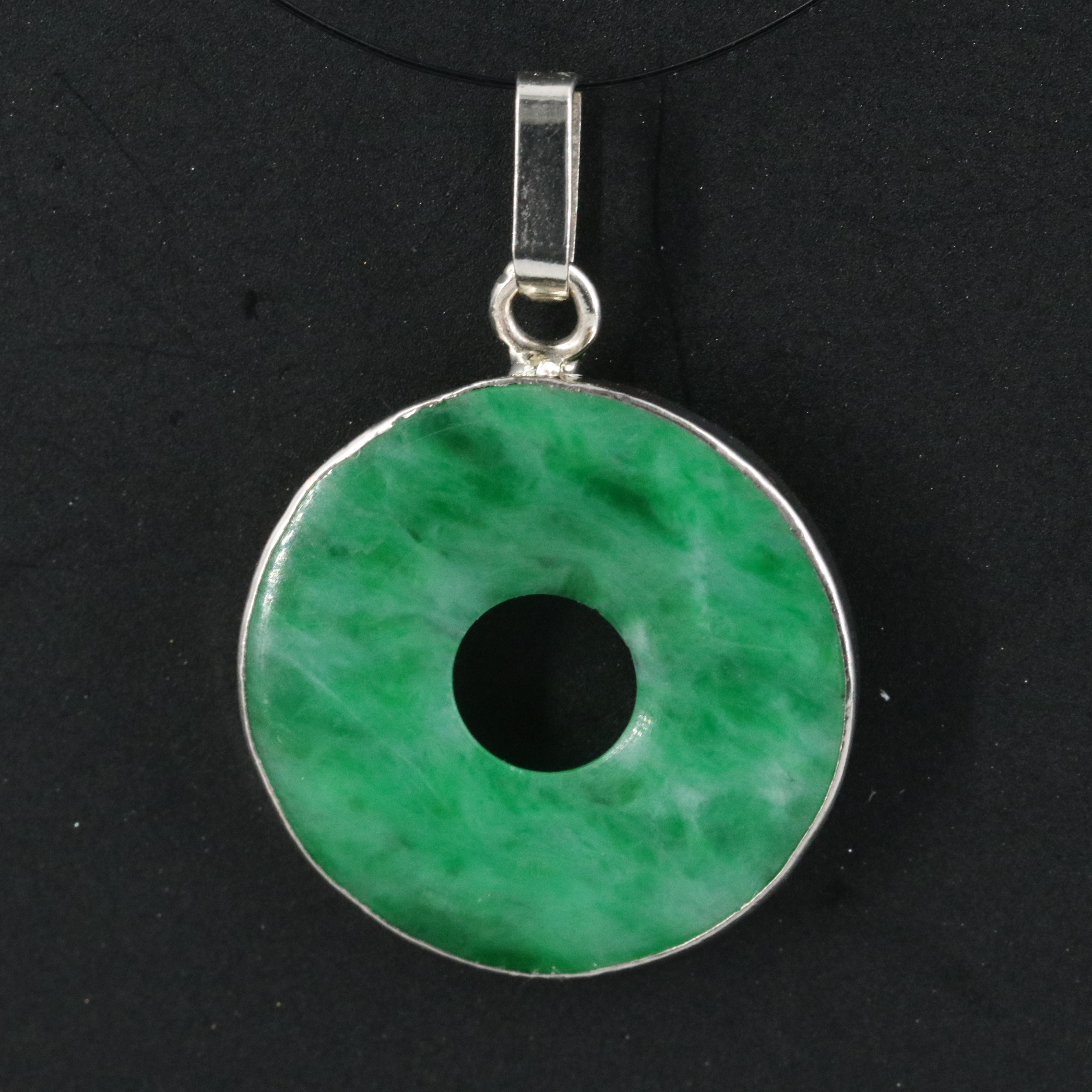 18K Jadeite Bi Pendant