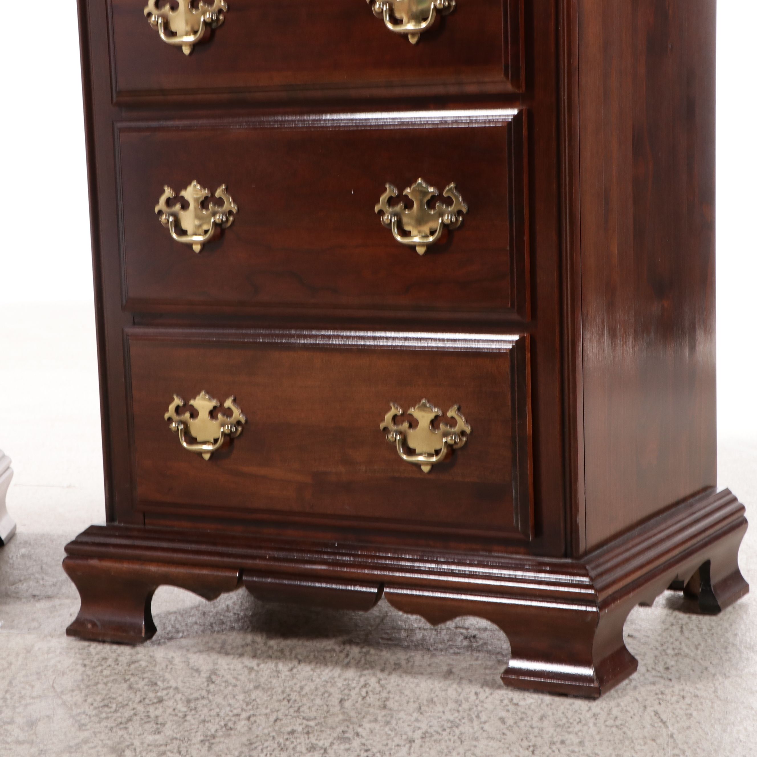 Two Kincaid Georgian Style Cherry Chests, Mid to Late 20th Century