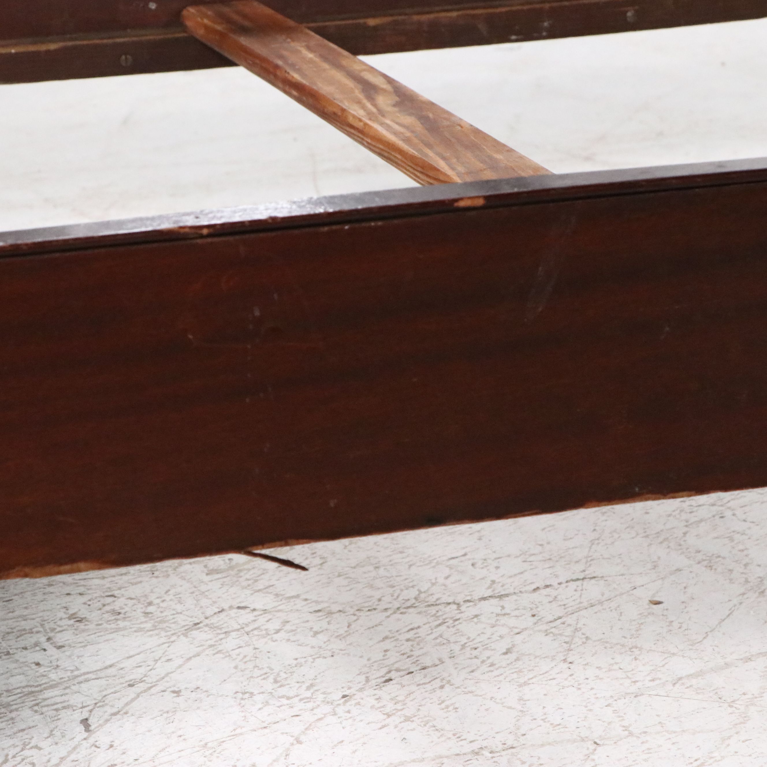 American Federal Carved Mahogany Four-Poster Twin Bed Frame