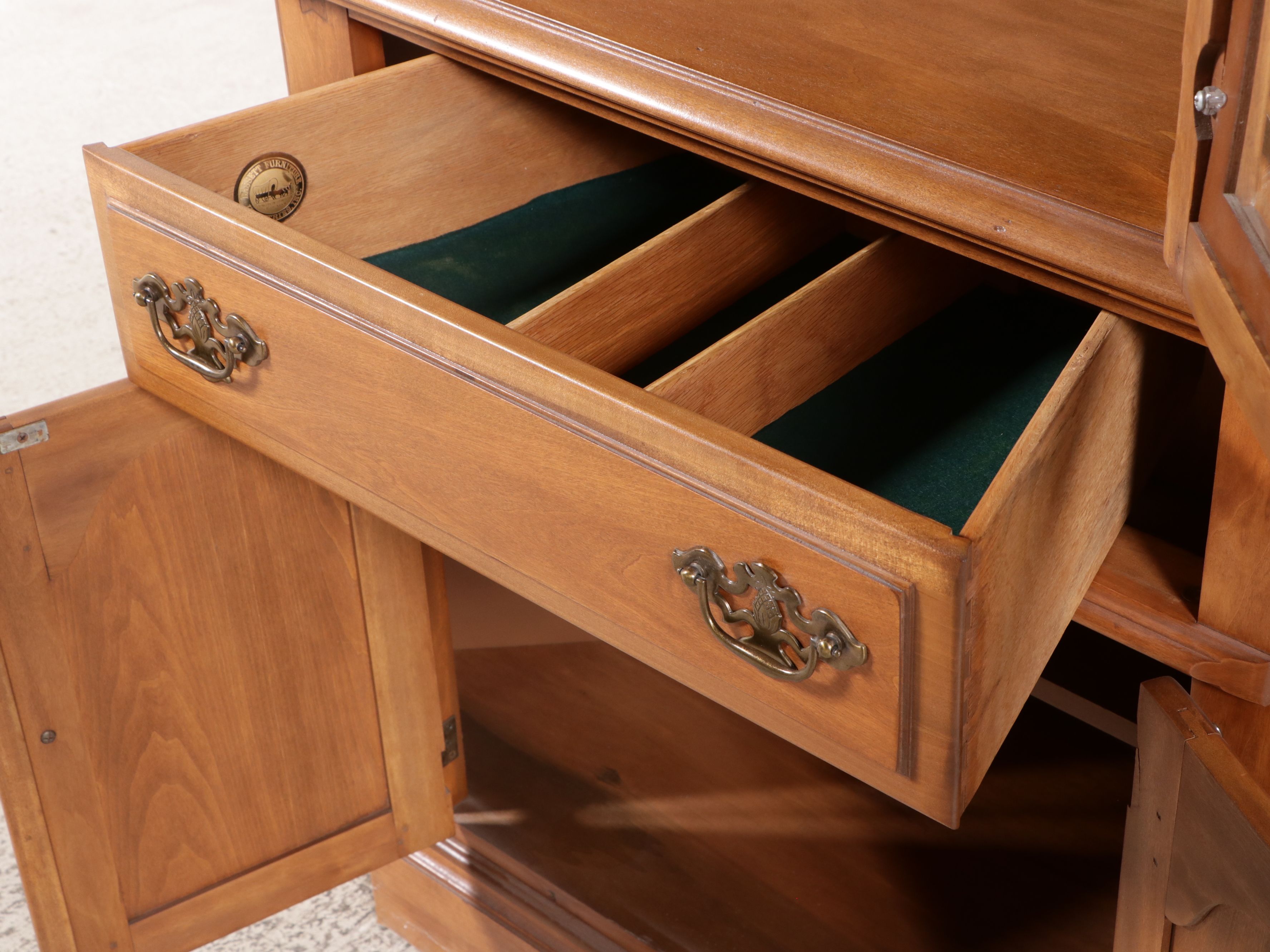 Bassett Furniture Colonial Style Maple Finish Glass Front Corner Cabinet