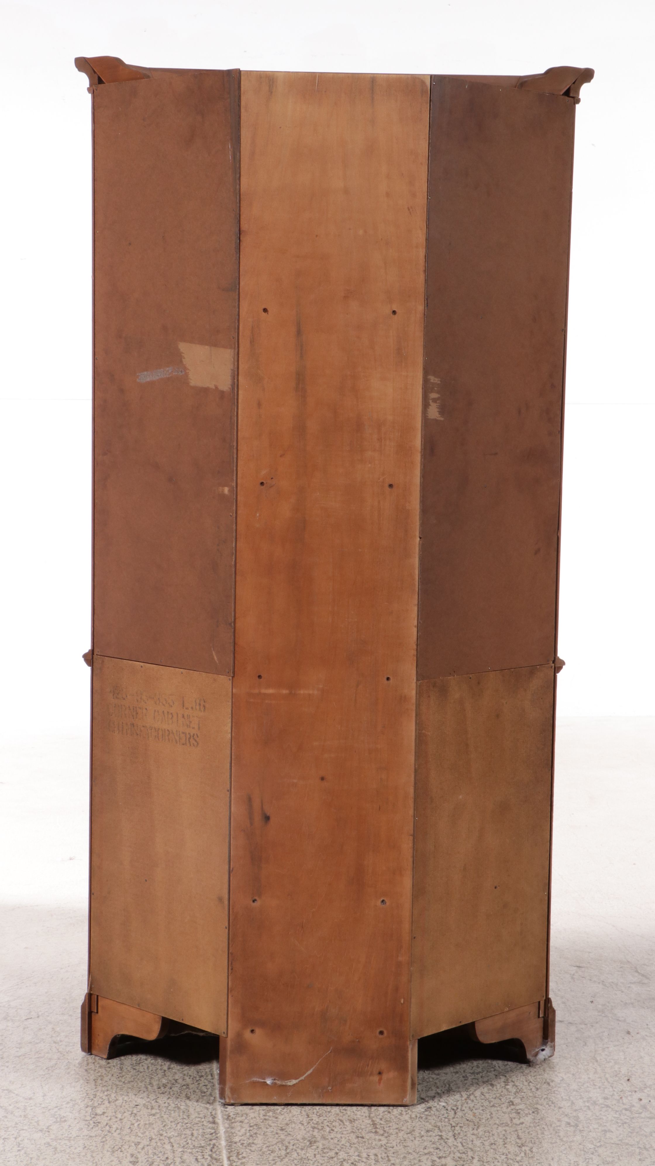 Bassett Furniture Colonial Style Maple Finish Glass Front Corner Cabinet