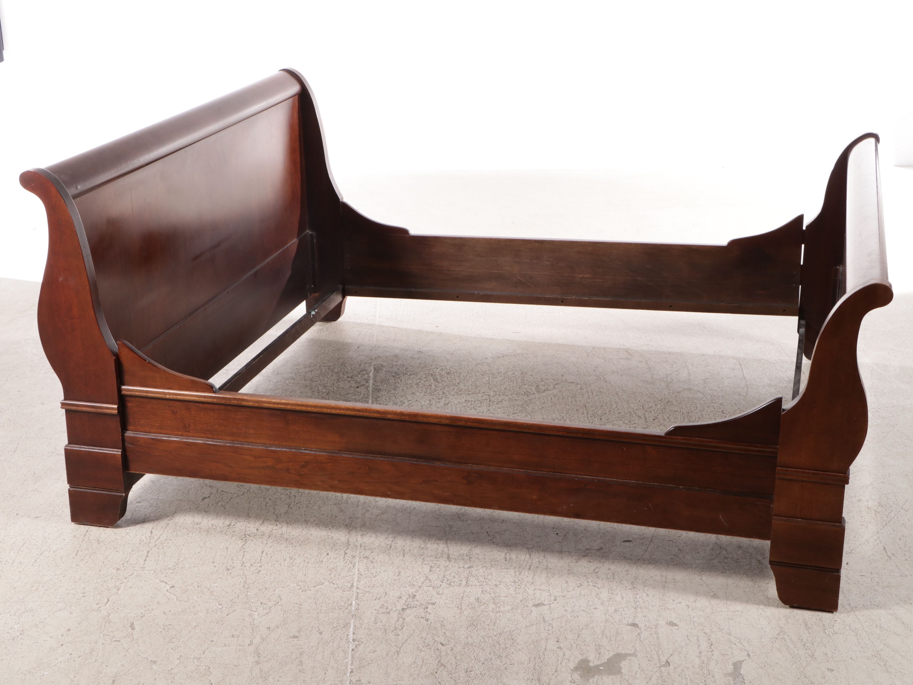 Edwardian Style Mahogany Finish Sleigh Bed