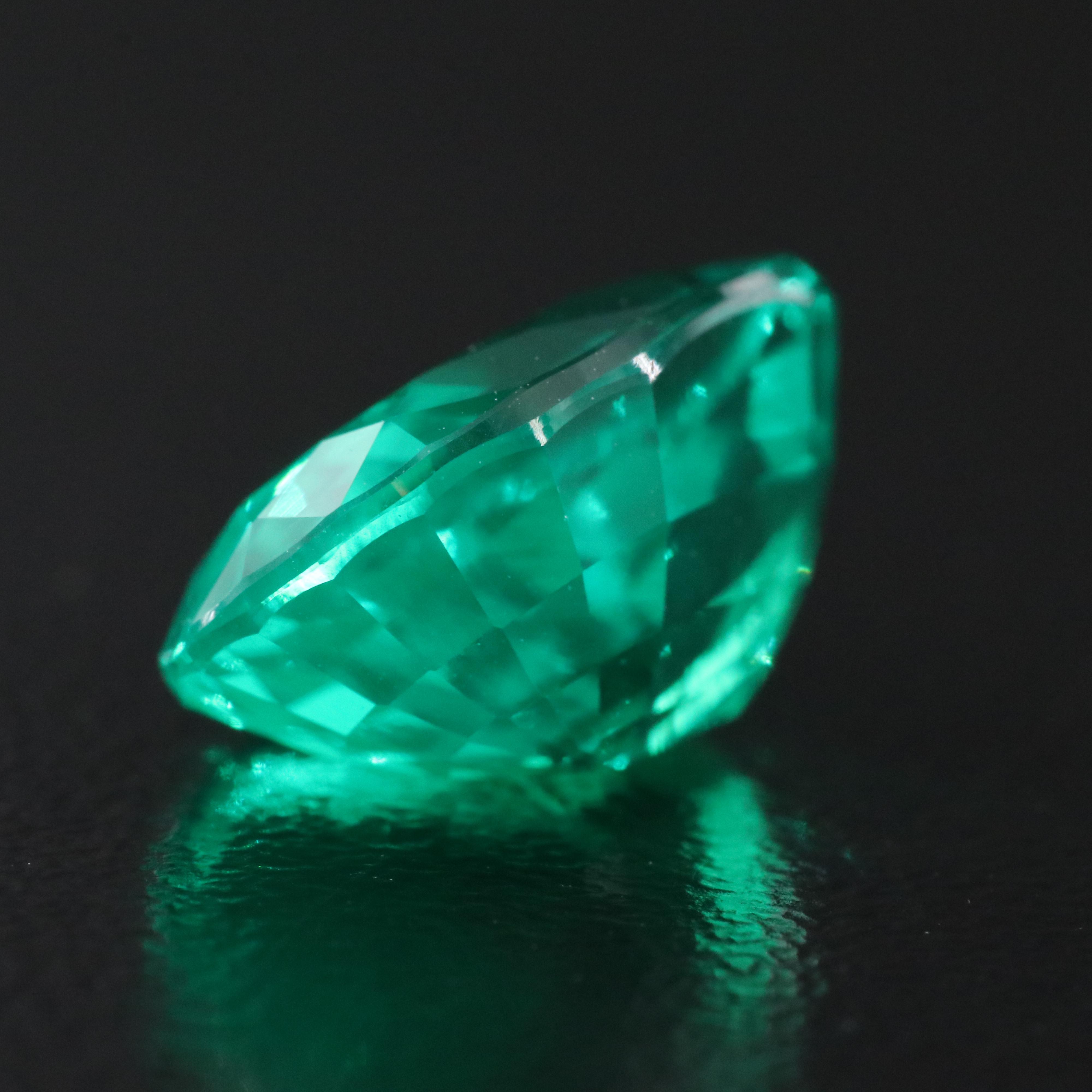 Loose 5.85 CT Lab Grown Emerald