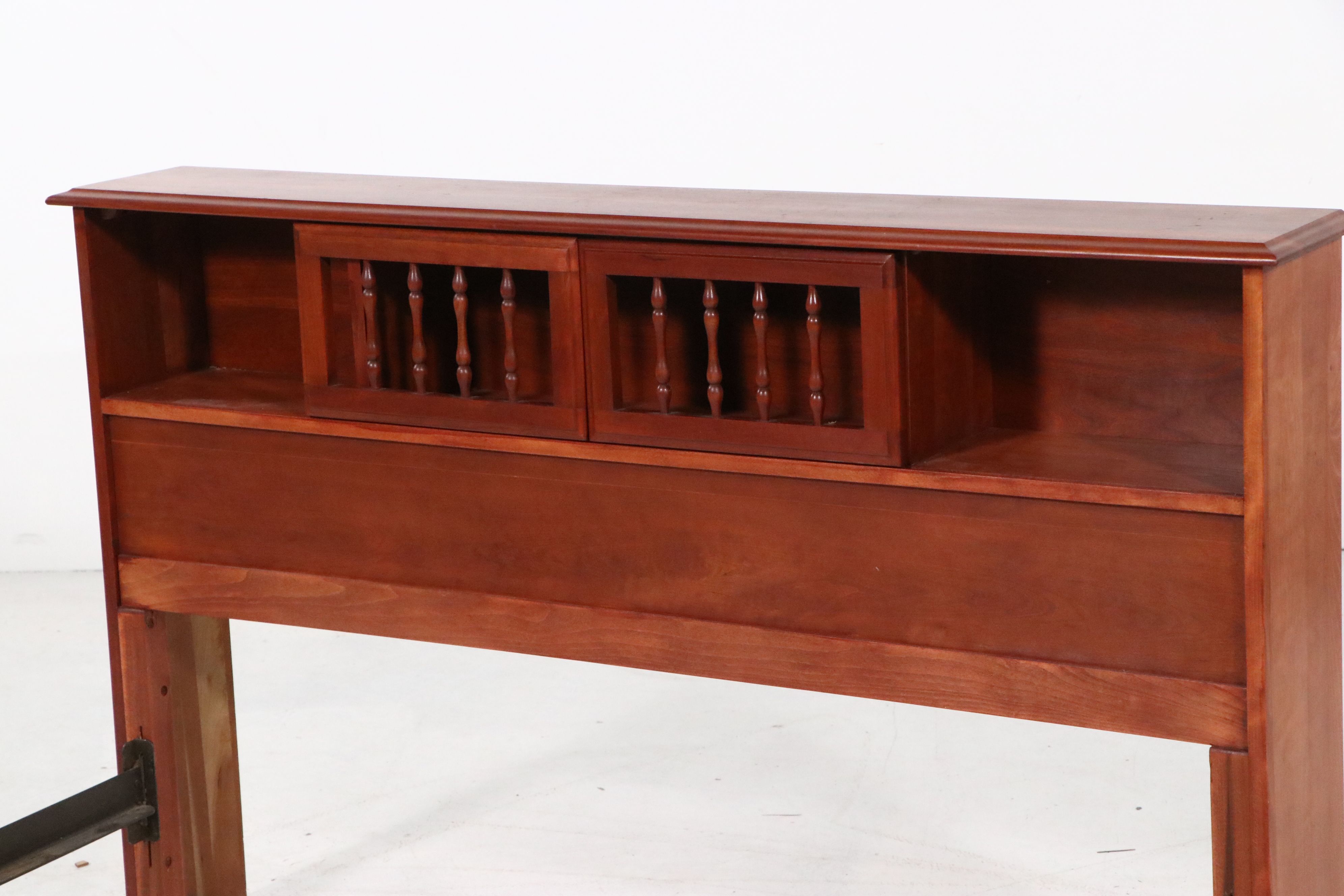 Colonial Style Full Size Cherry Bed Frame with Coordinating Nightstand