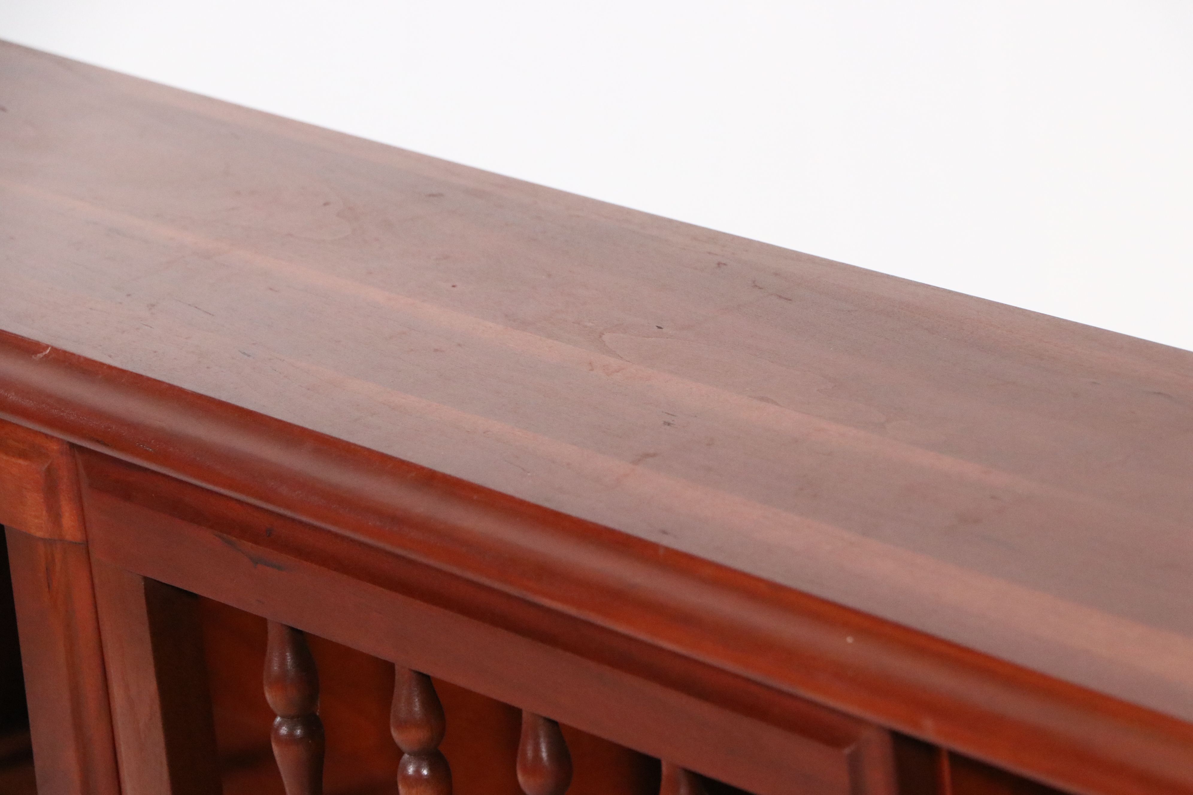 Colonial Style Full Size Cherry Bed Frame with Coordinating Nightstand