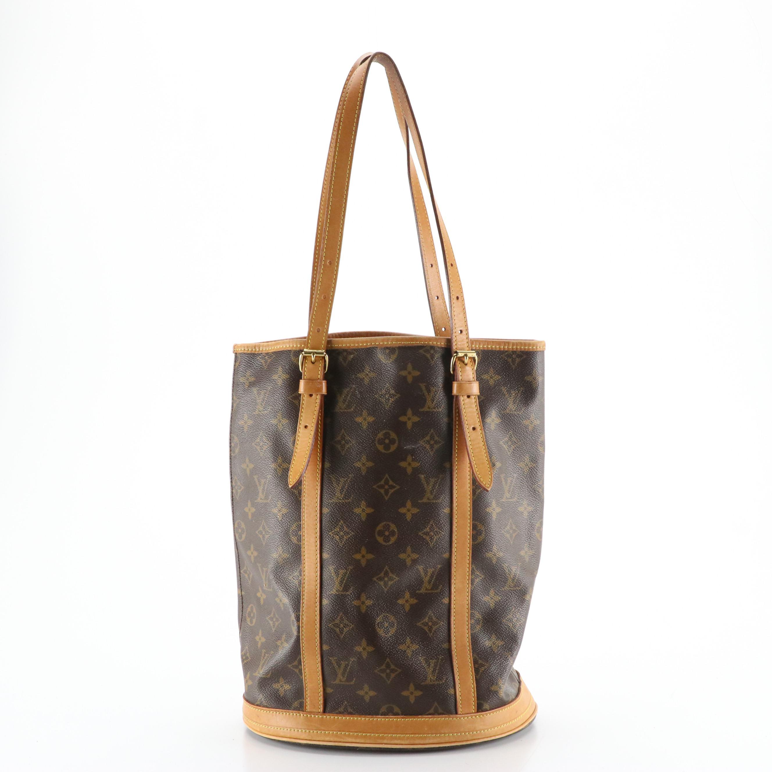 Louis Vuitton Bucket Bag GM with Pouch in Monogram Canvas and Vachetta Leather