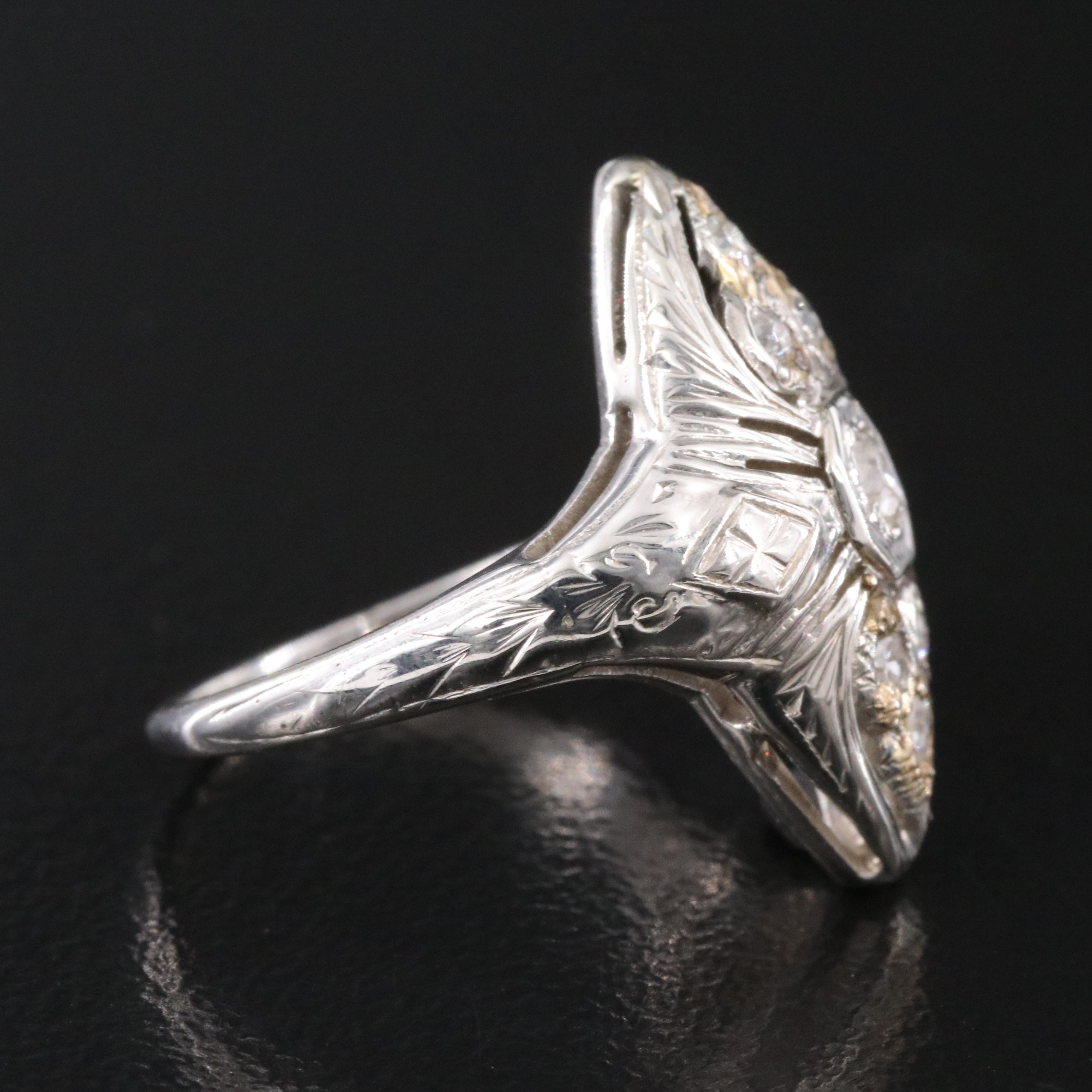 Vintage 18K 0.20 CTW Diamond Ring