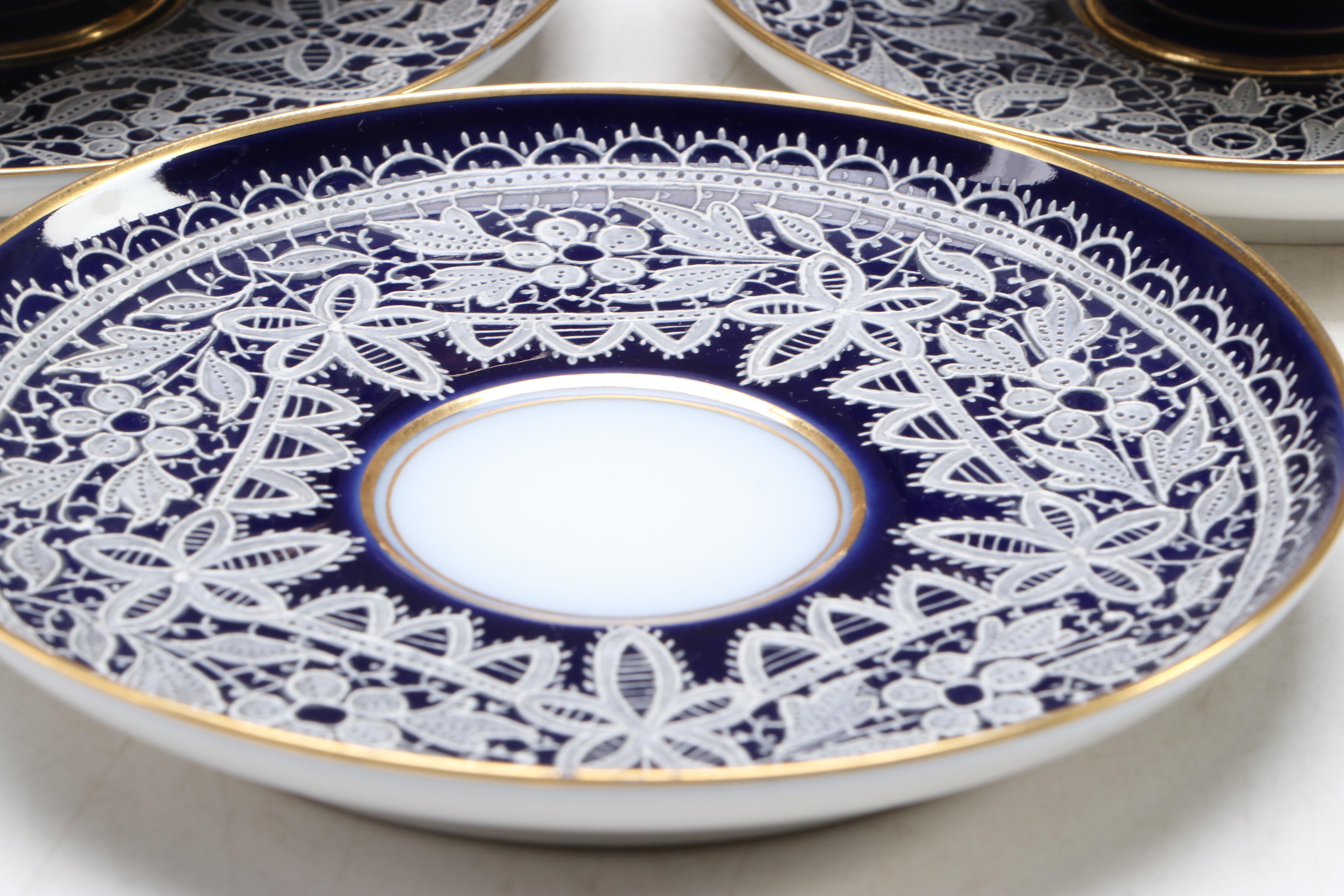 Italian Testolini Venezia Gilt Porcelain Teacups and Saucers