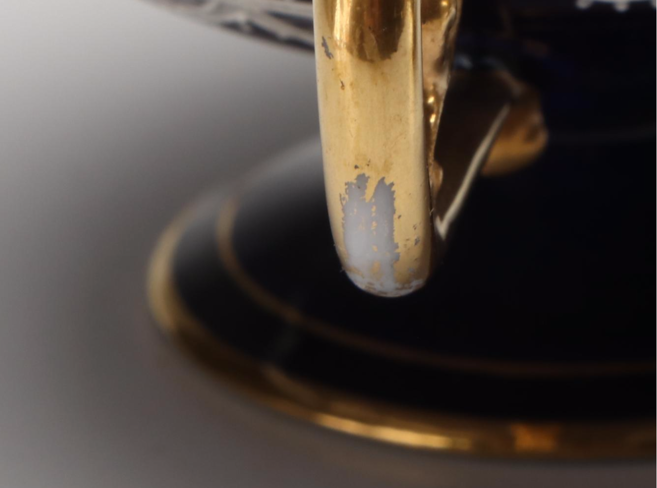 Italian Testolini Venezia Gilt Porcelain Teacups and Saucers