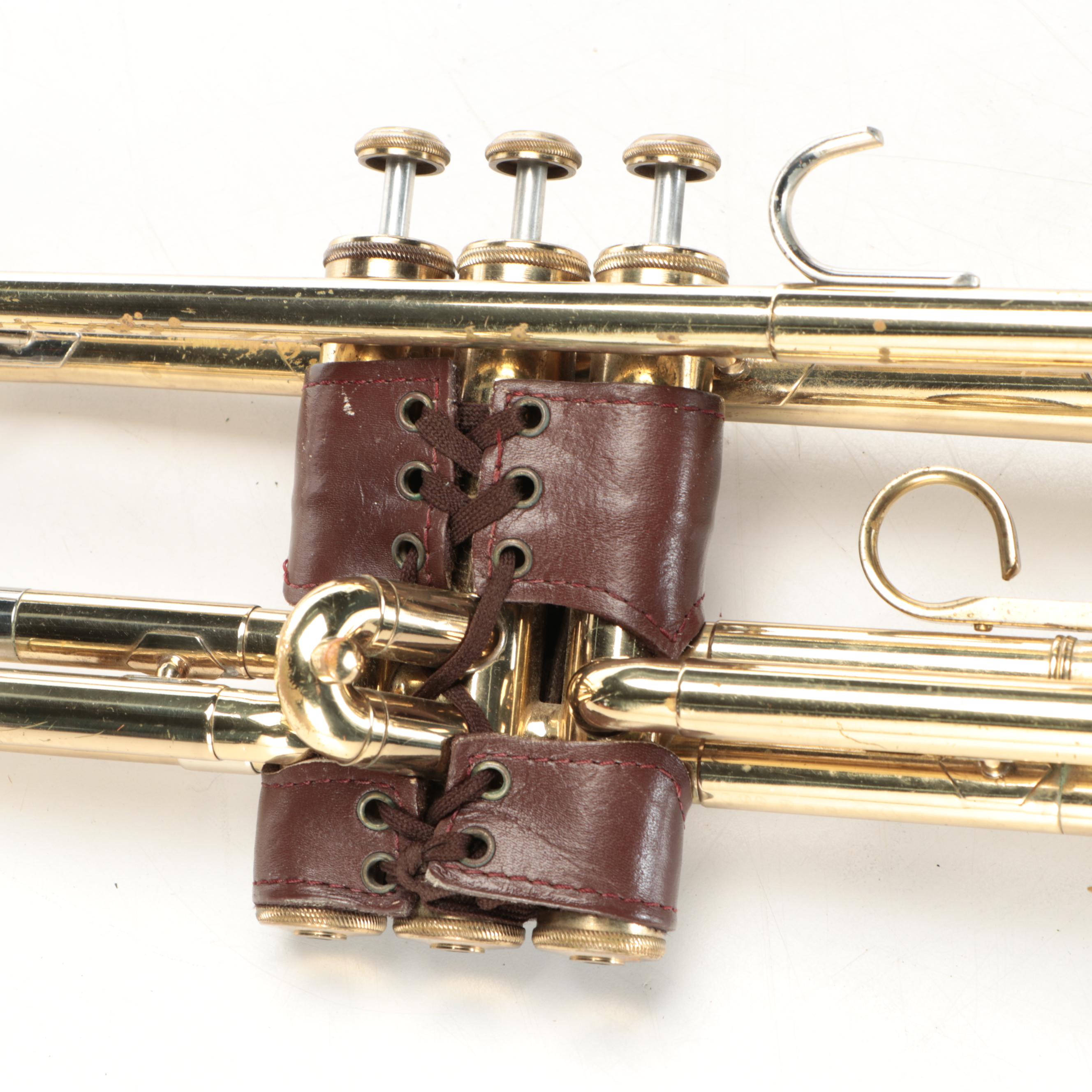 Olds Ambassador Student Trumpet with Case, Sheet Music and More Accessories