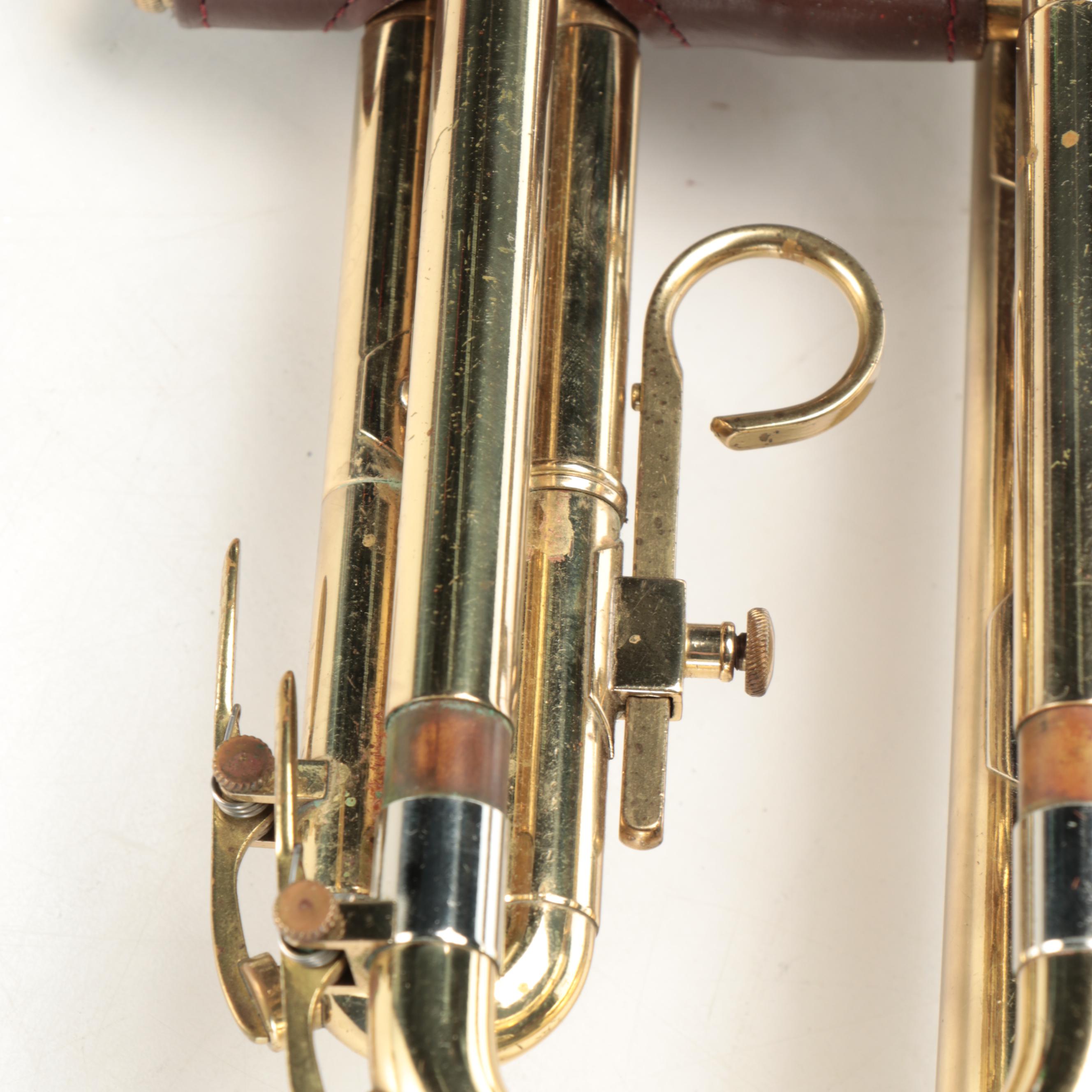 Olds Ambassador Student Trumpet with Case, Sheet Music and More Accessories