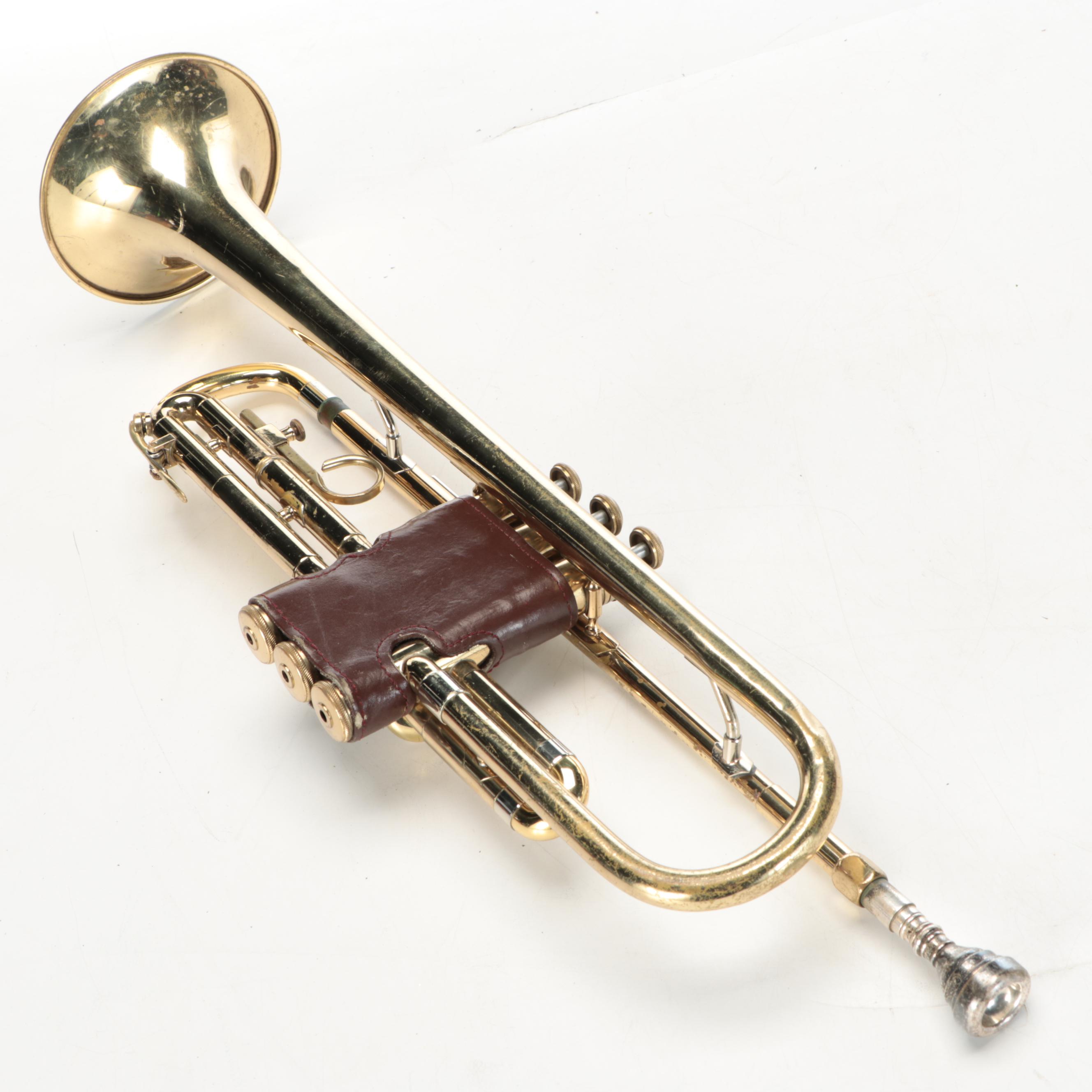 Olds Ambassador Student Trumpet with Case, Sheet Music and More Accessories