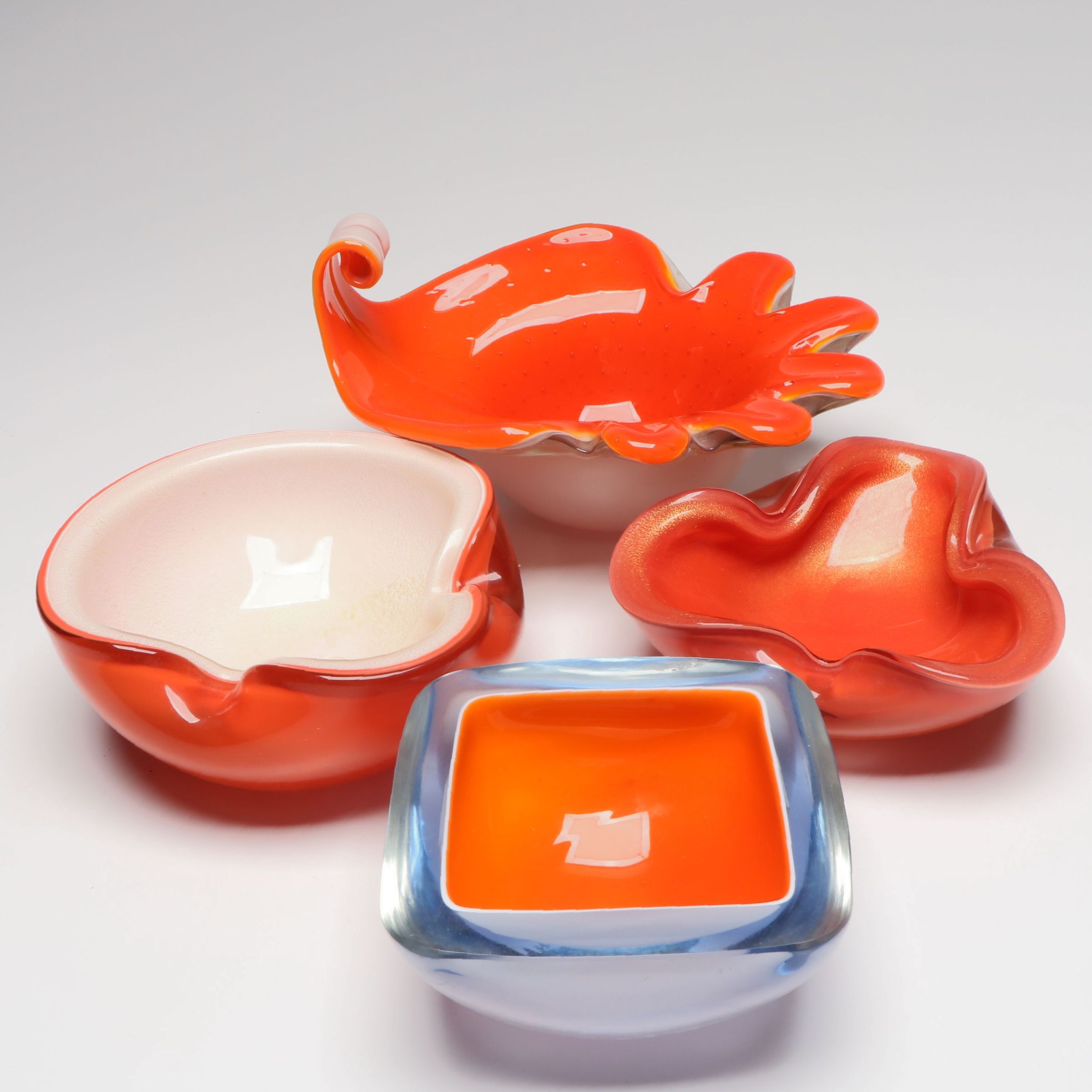 Alfredo Barbini and Other Mid Century Modern Murano Glass Bowls