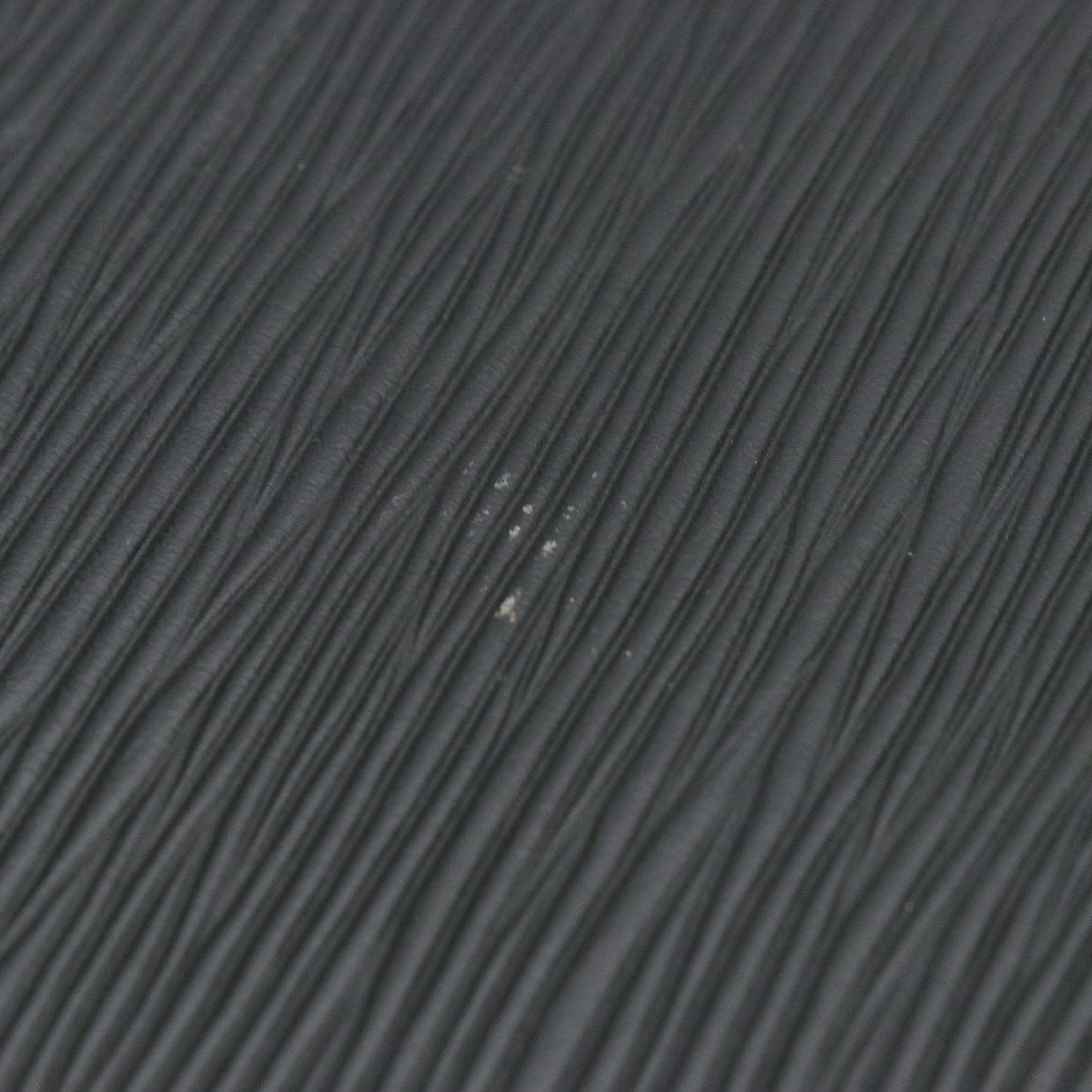 Louis Vuitton Serviette Fermoir Briefcase in Black Epi Leather