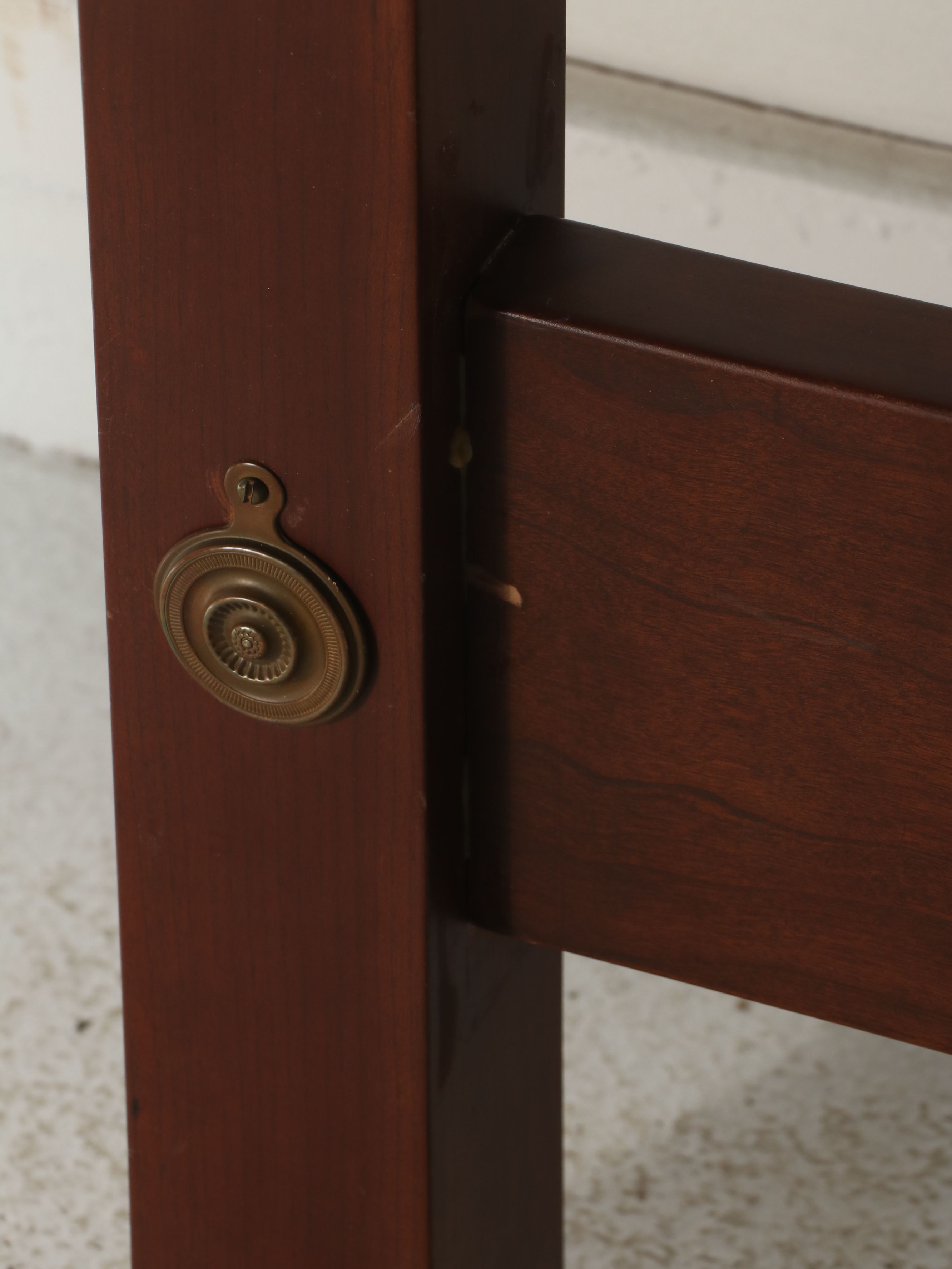 Pair of Thomas H. Kramer Federal Style Four-Poster Walnut Twin Bed Frames