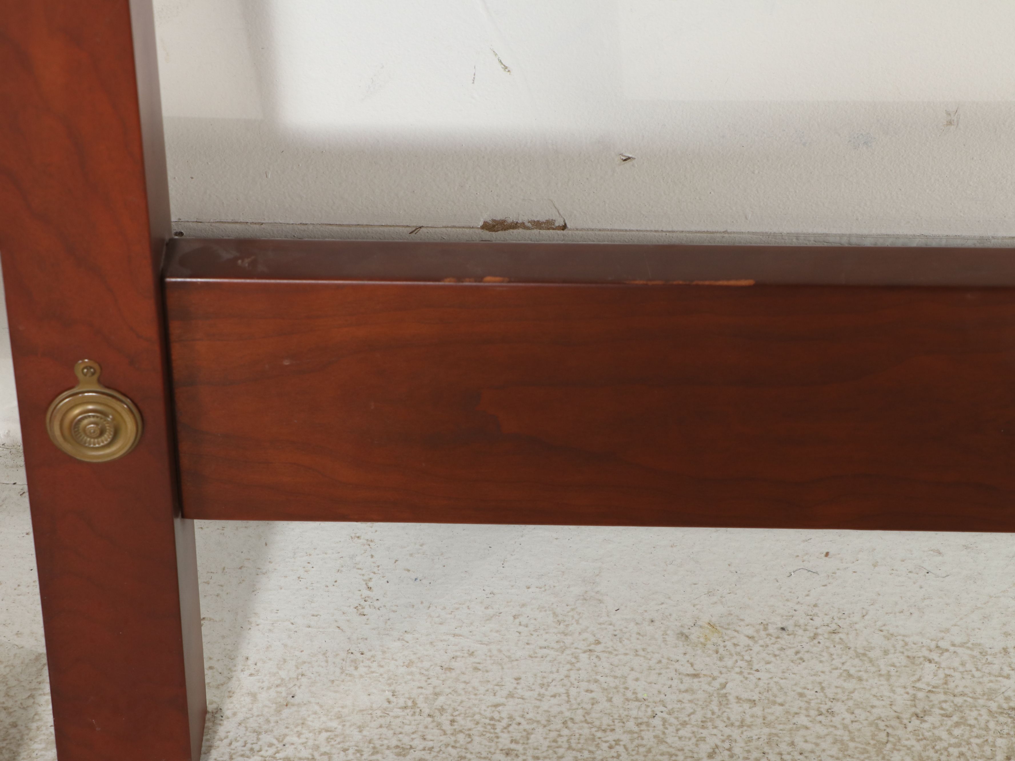 Pair of Thomas H. Kramer Federal Style Four-Poster Walnut Twin Bed Frames