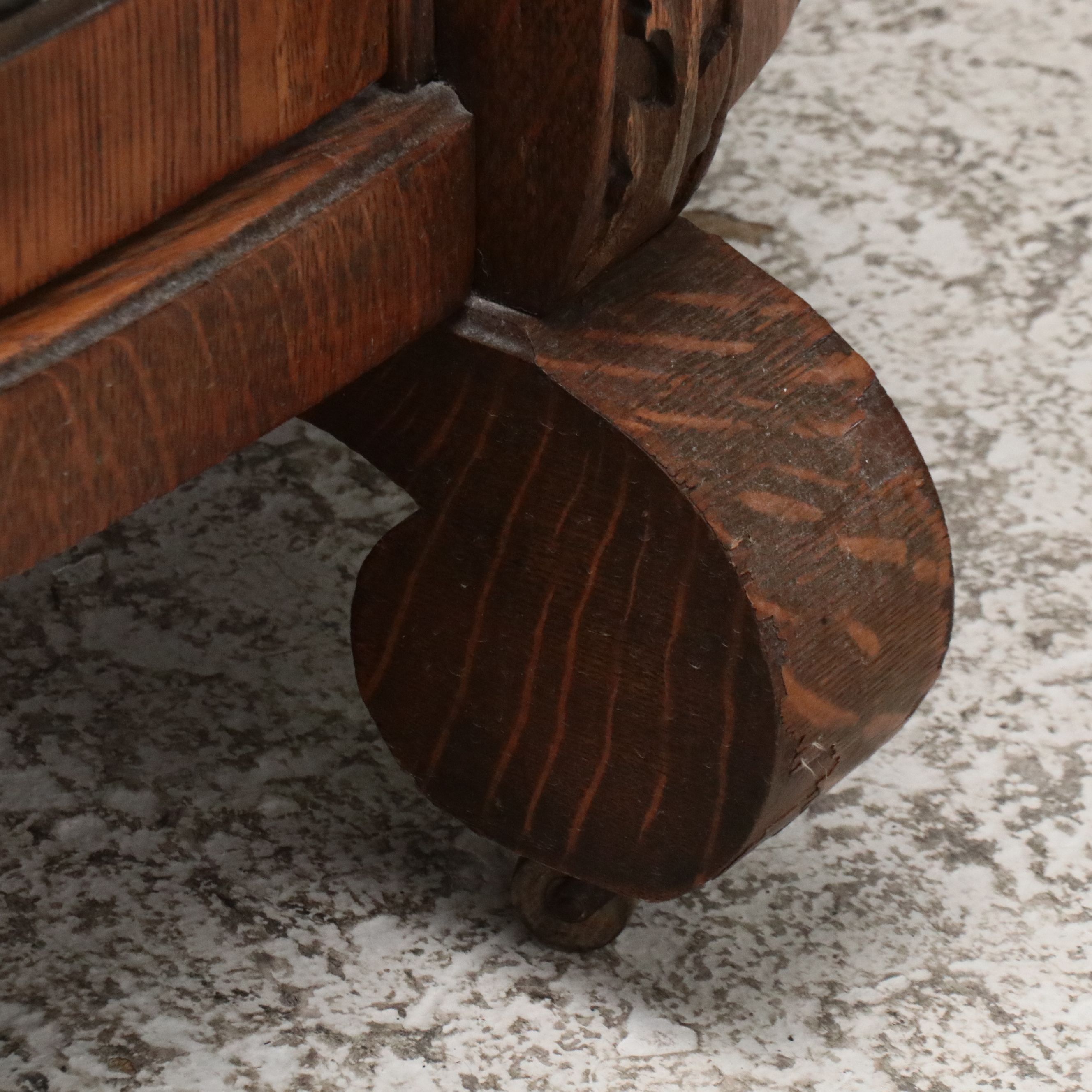 American Empire Revival Tiger Oak Bowfront Display Cabinet, Early 20th Century