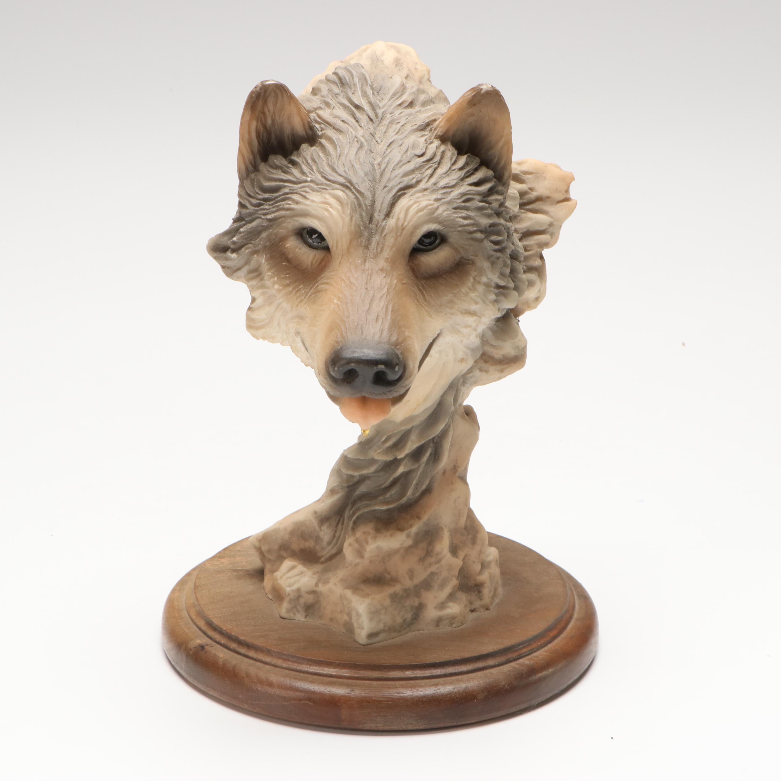 Mill Creek Studios "Before the Chase" Resin Wolf Head Portrait
