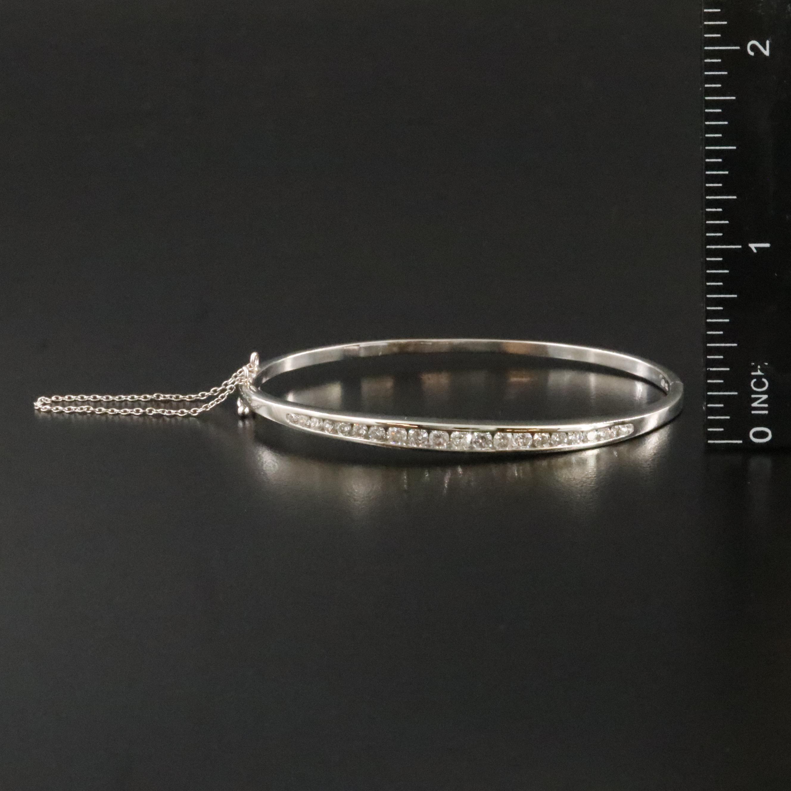 10K 1.00 CTW Diamond Hinged Bracelet