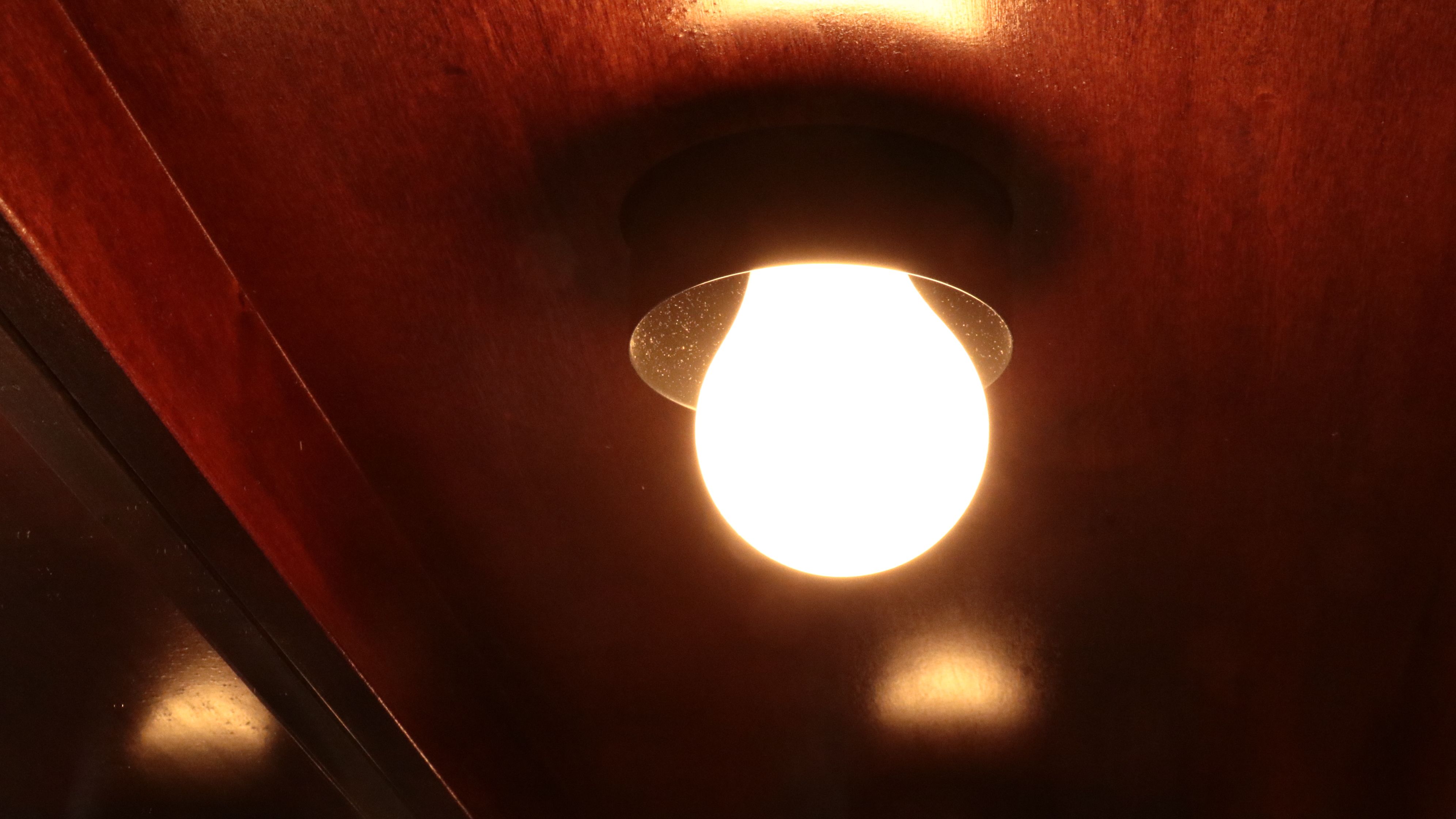 Pulaski Furniture Louis Philippe Style Mahogany Finish Glass Front  Cabinet