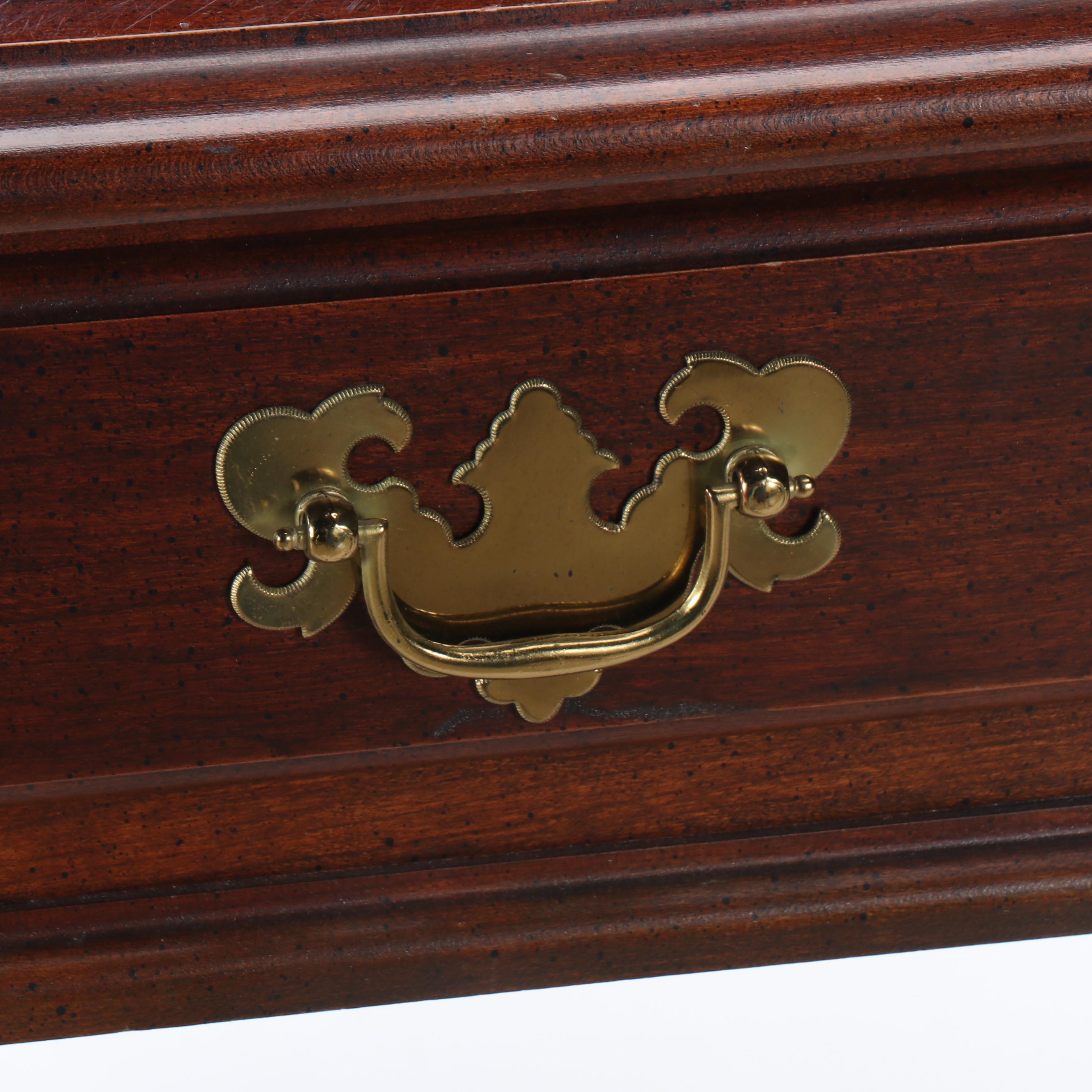 Queen Anne Style Console Table, Late 20th Century