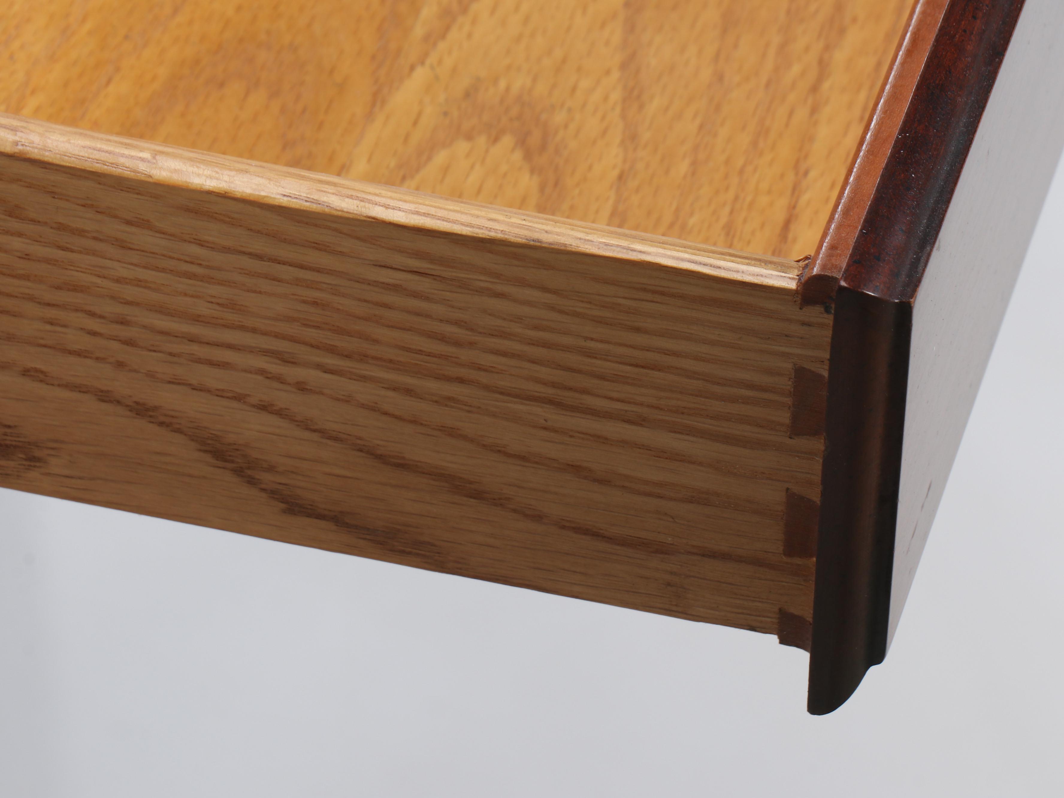 Queen Anne Style Console Table, Late 20th Century