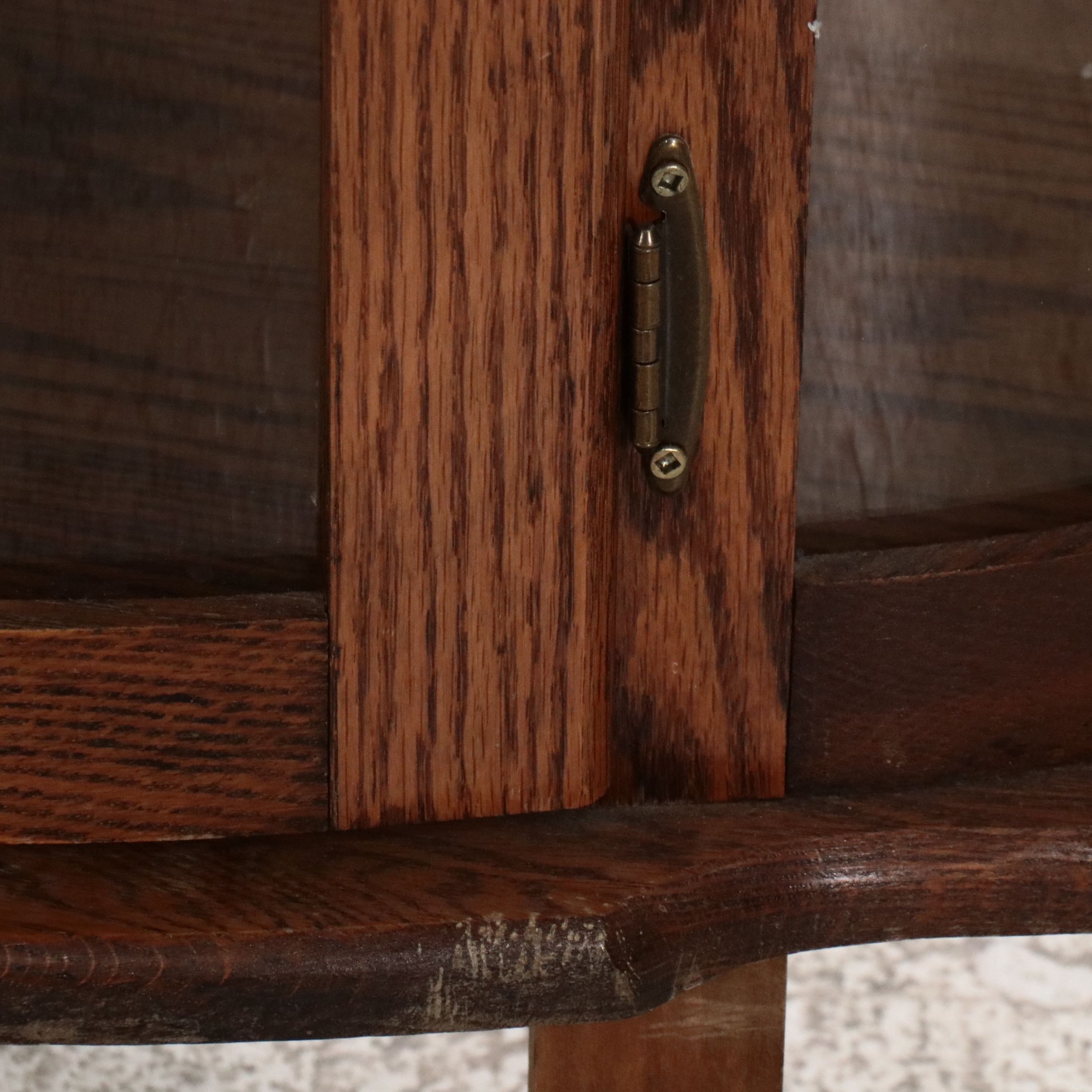 Late Victorian Oak Bowfront China Cabinet, Early 20th Century