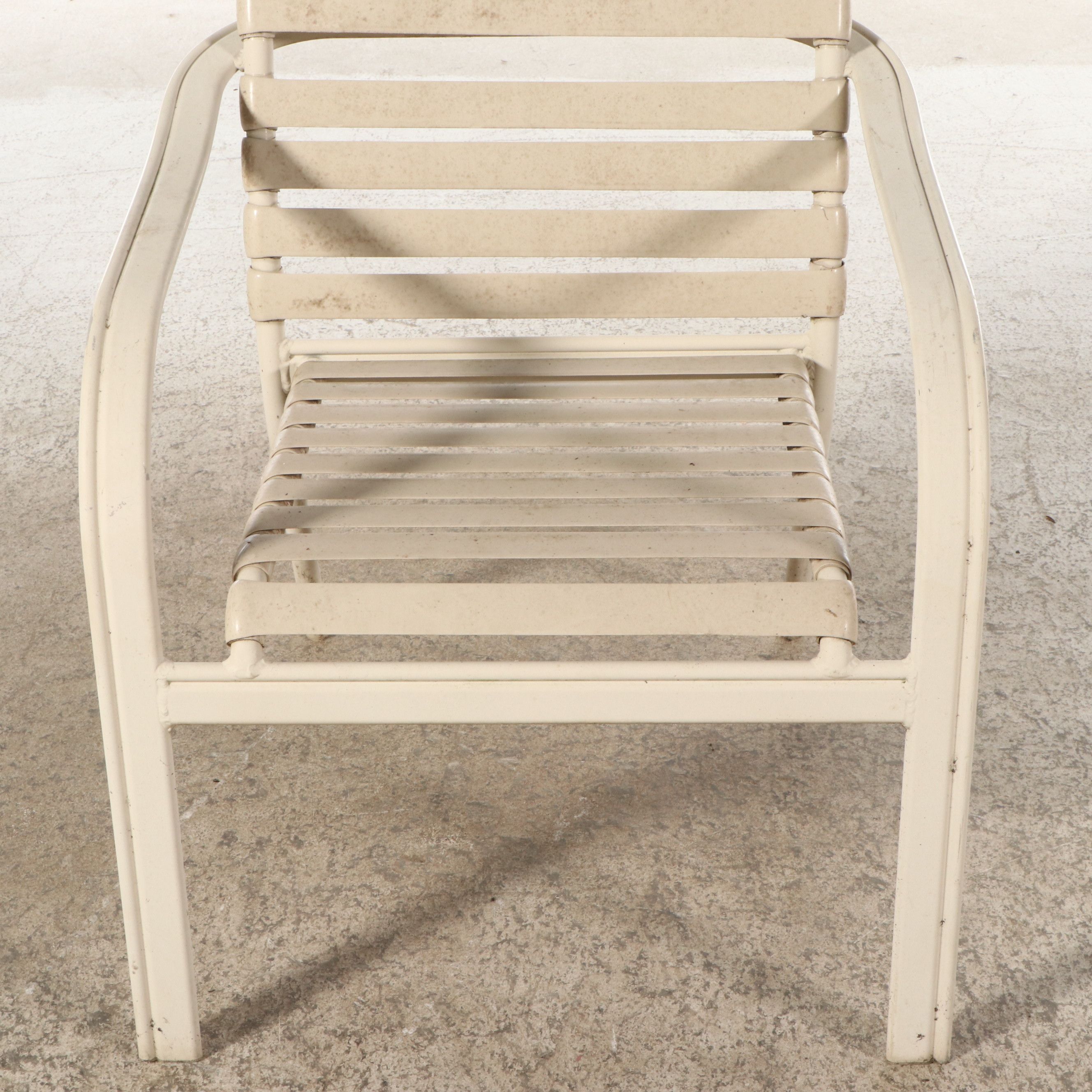 Tropitone Beige Aluminum and PVC Patio Dining Set with Four Chairs