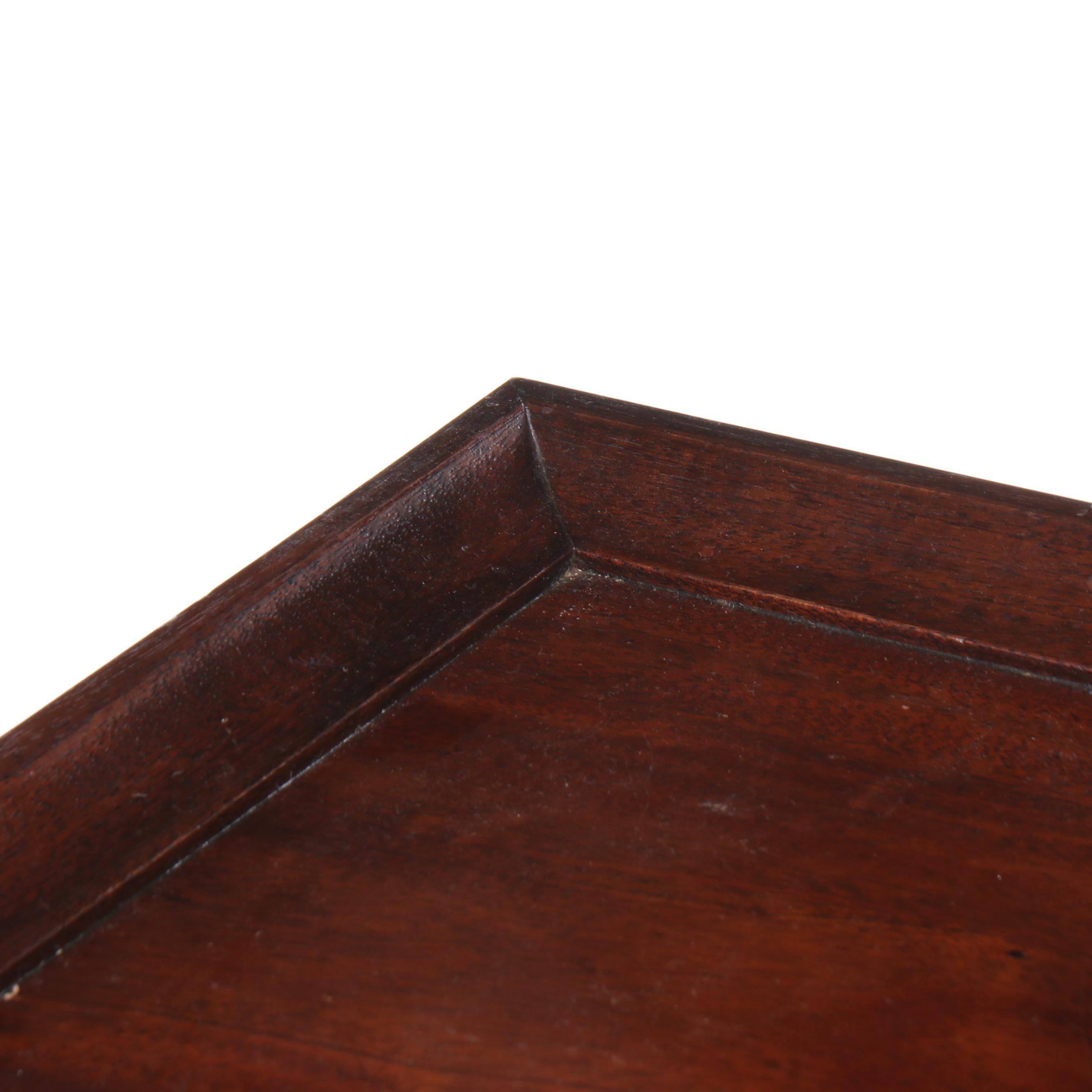 Queen Anne Style Cherry Finished Wooden Tea Table