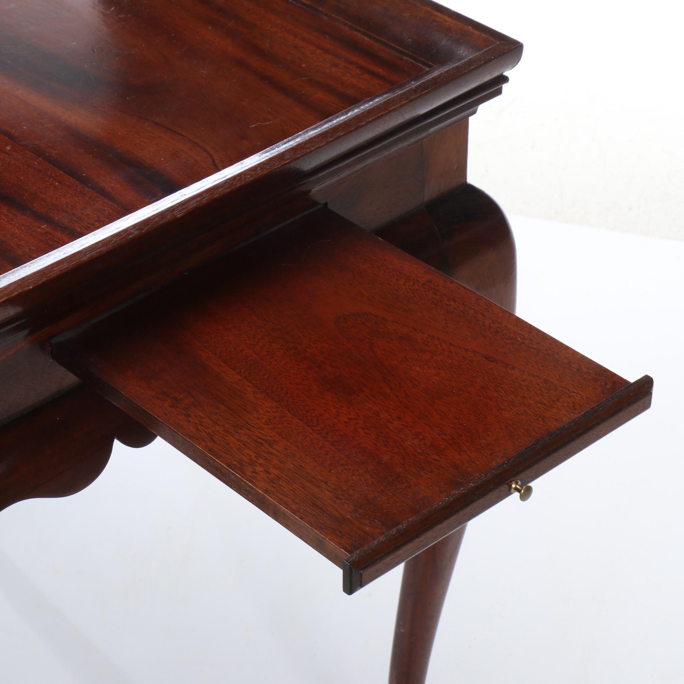 Queen Anne Style Cherry Finished Wooden Tea Table