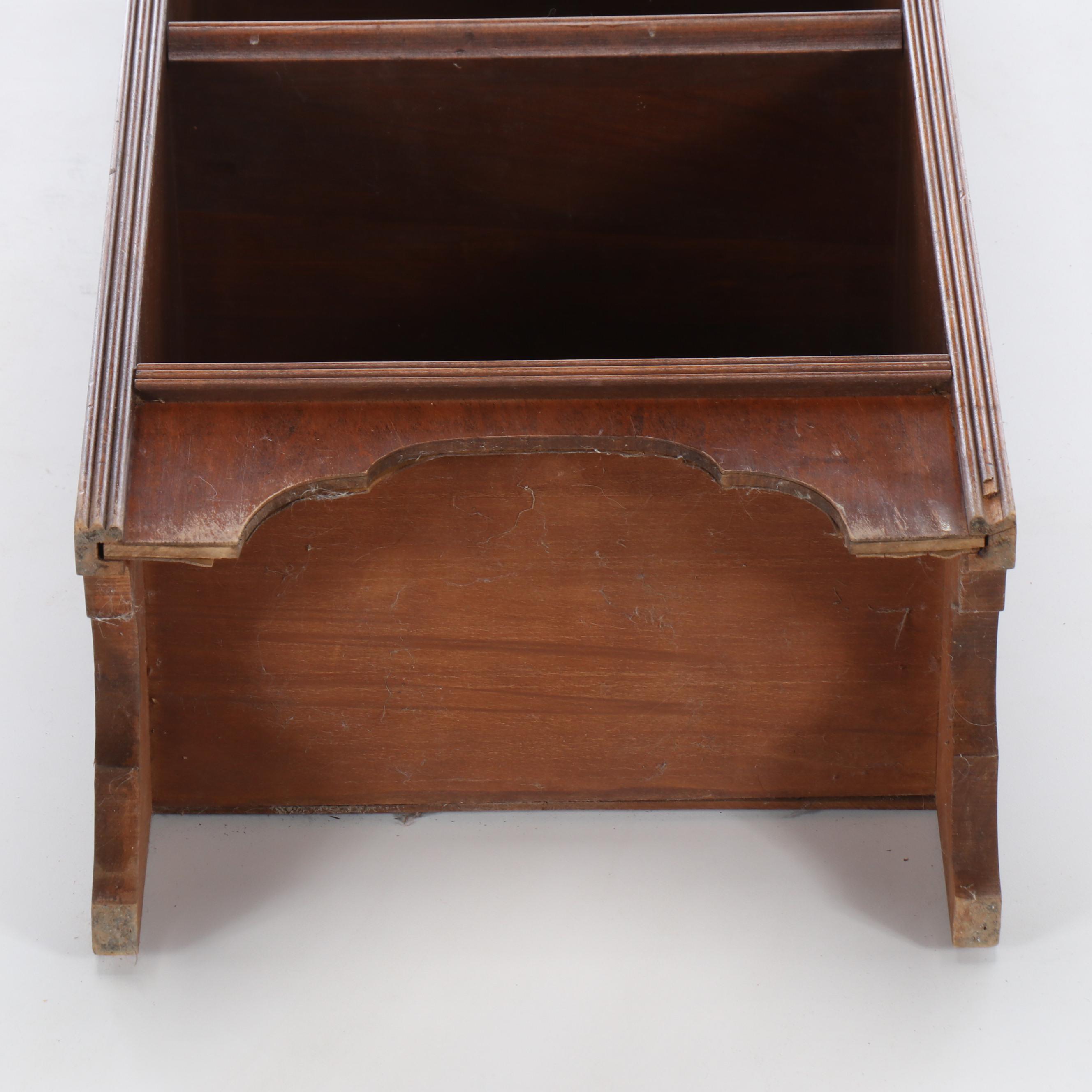 Federal Style Mahogany Finish Wooden Bookshelf