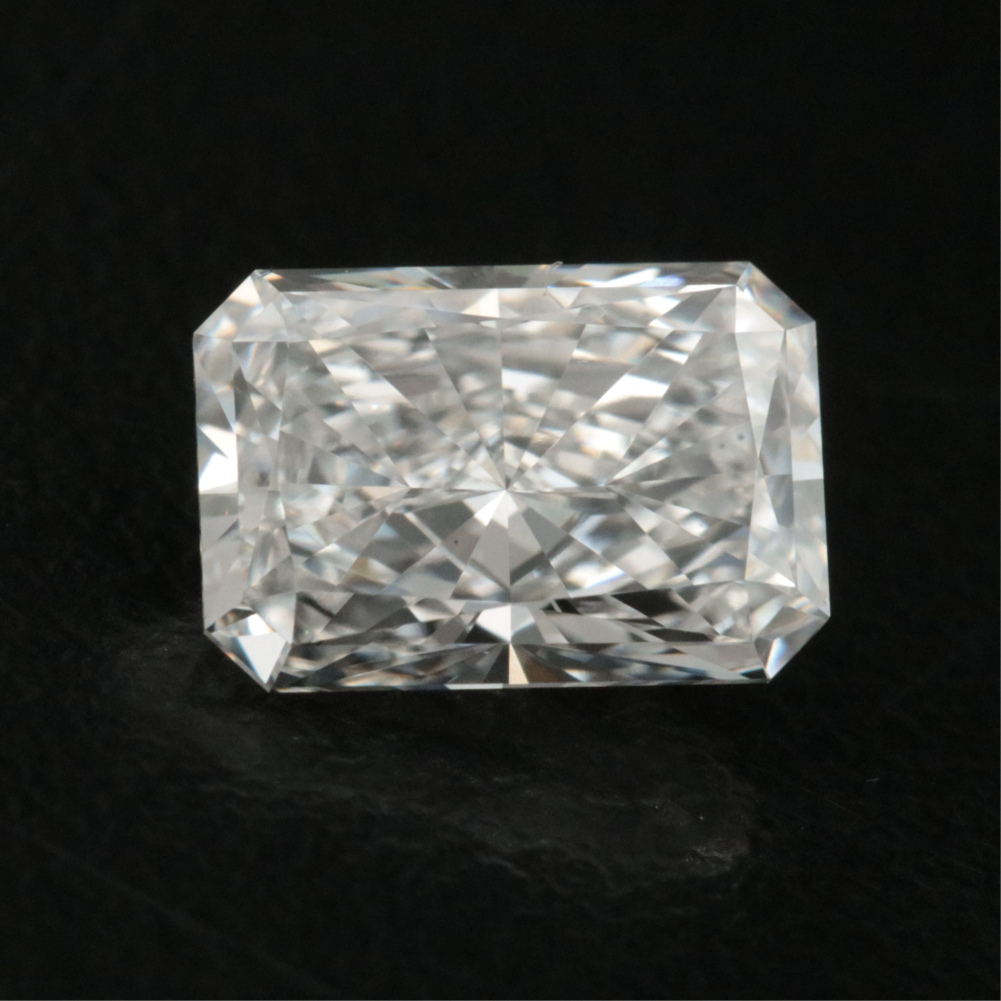 Loose 1.85 CT Lab Grown Diamond with IGI Report