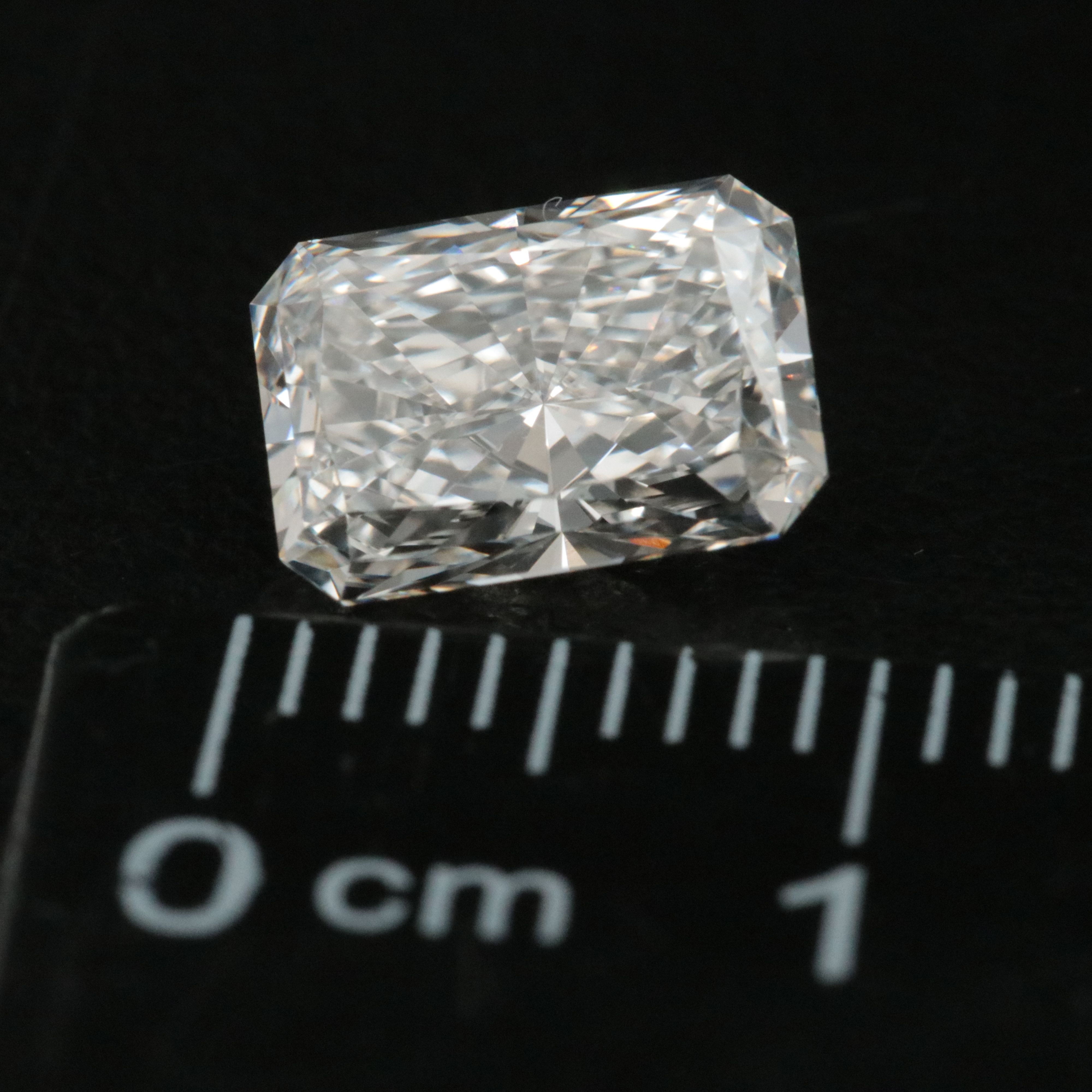 Loose 1.85 CT Lab Grown Diamond with IGI Report